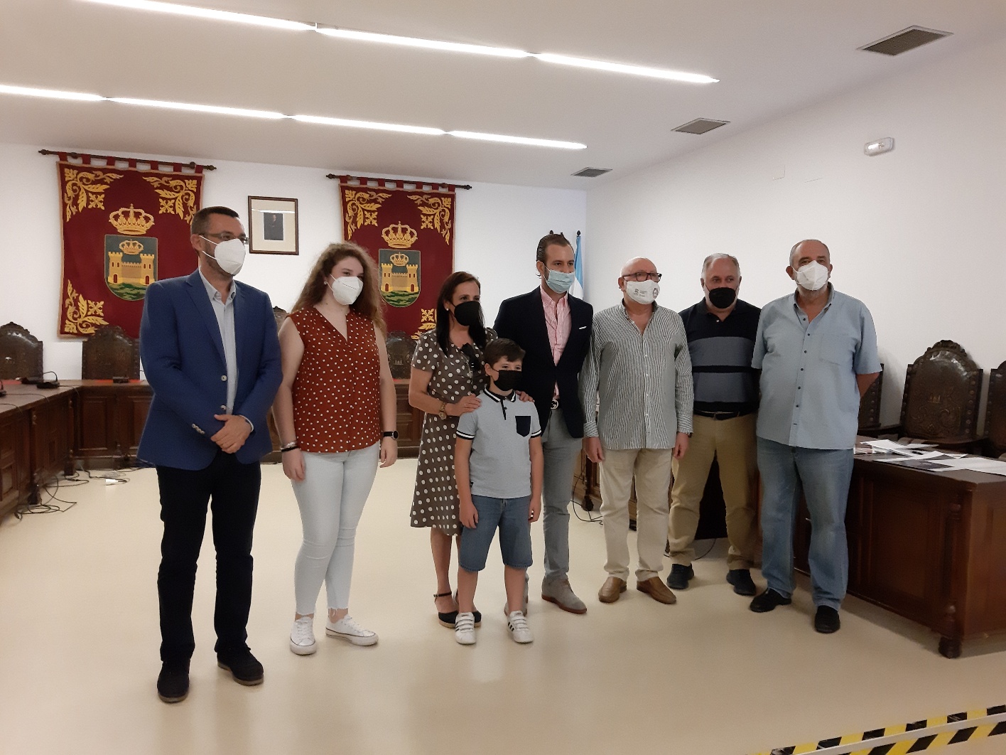 David Bautista y Aina Benítez reciben los premios del concurso de fotografía de medio ambiente organizado por el Centro Campo de Gibraltar para la UNESCO