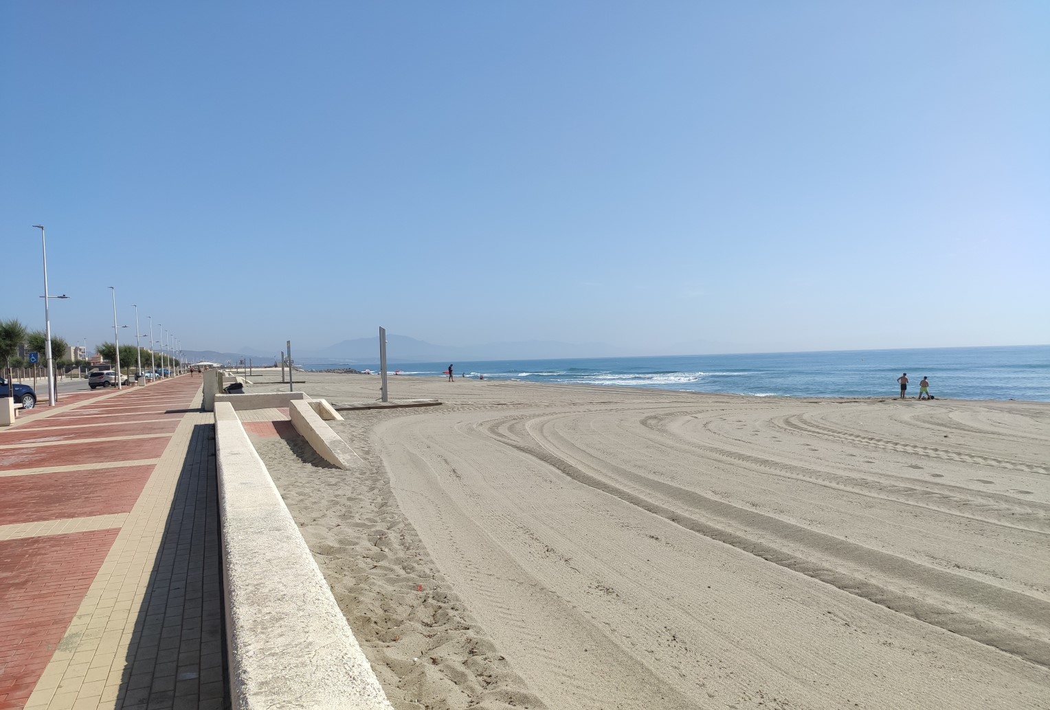 Demarcación de Costas finaliza los trabajos de nivelación y perfilado de la playa de Levante