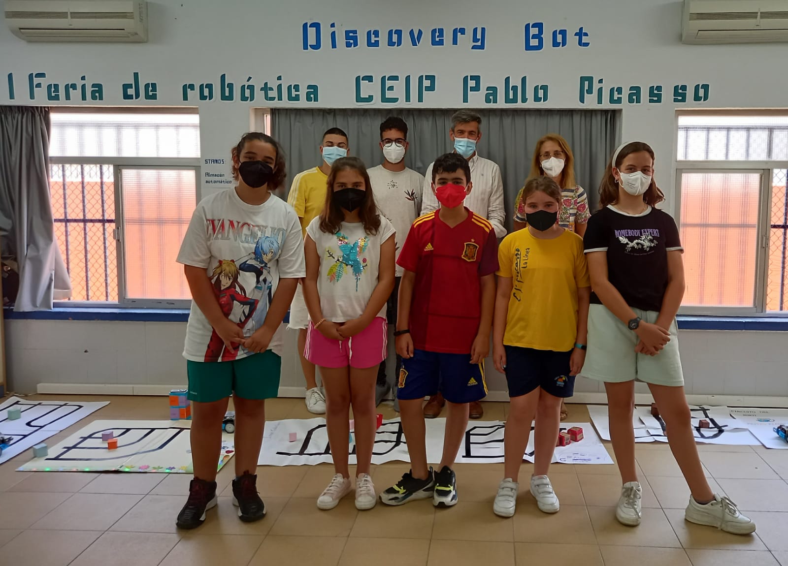Sebastián Hidalgo ha visitado esta mañana un Taller de Robótica organizado en el colegio Picasso, dependiente del programa Profundiza de la Junta