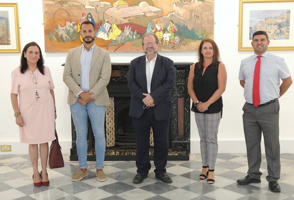 La Línea y Gibraltar establecen líneas de colaboración en materia cultural