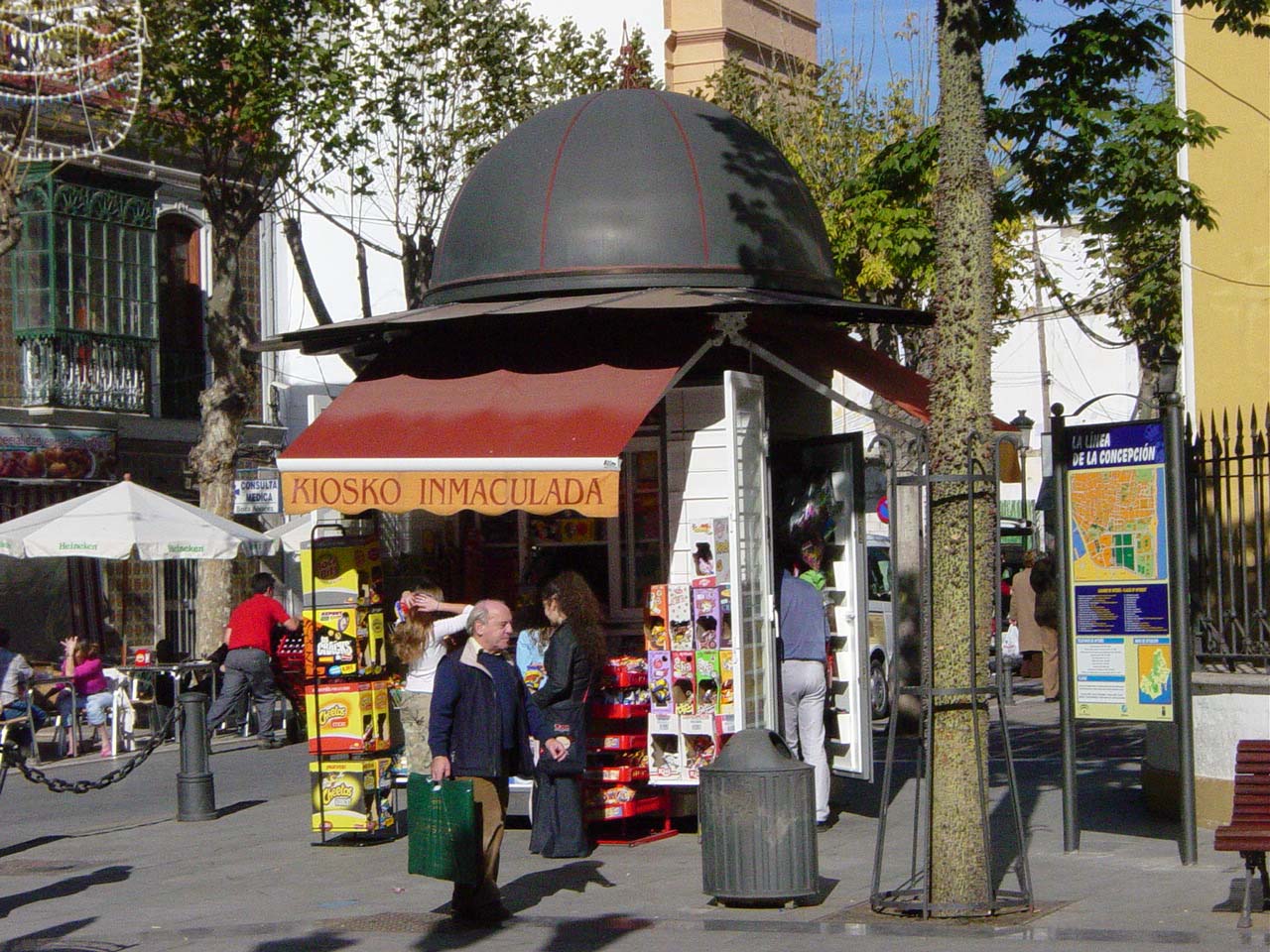 Comercio iniciará en septiembre una ronda de visitas al total de 90 quioscos repartidos por la ciudad para fiscalizar la situación y conocer sus demandas