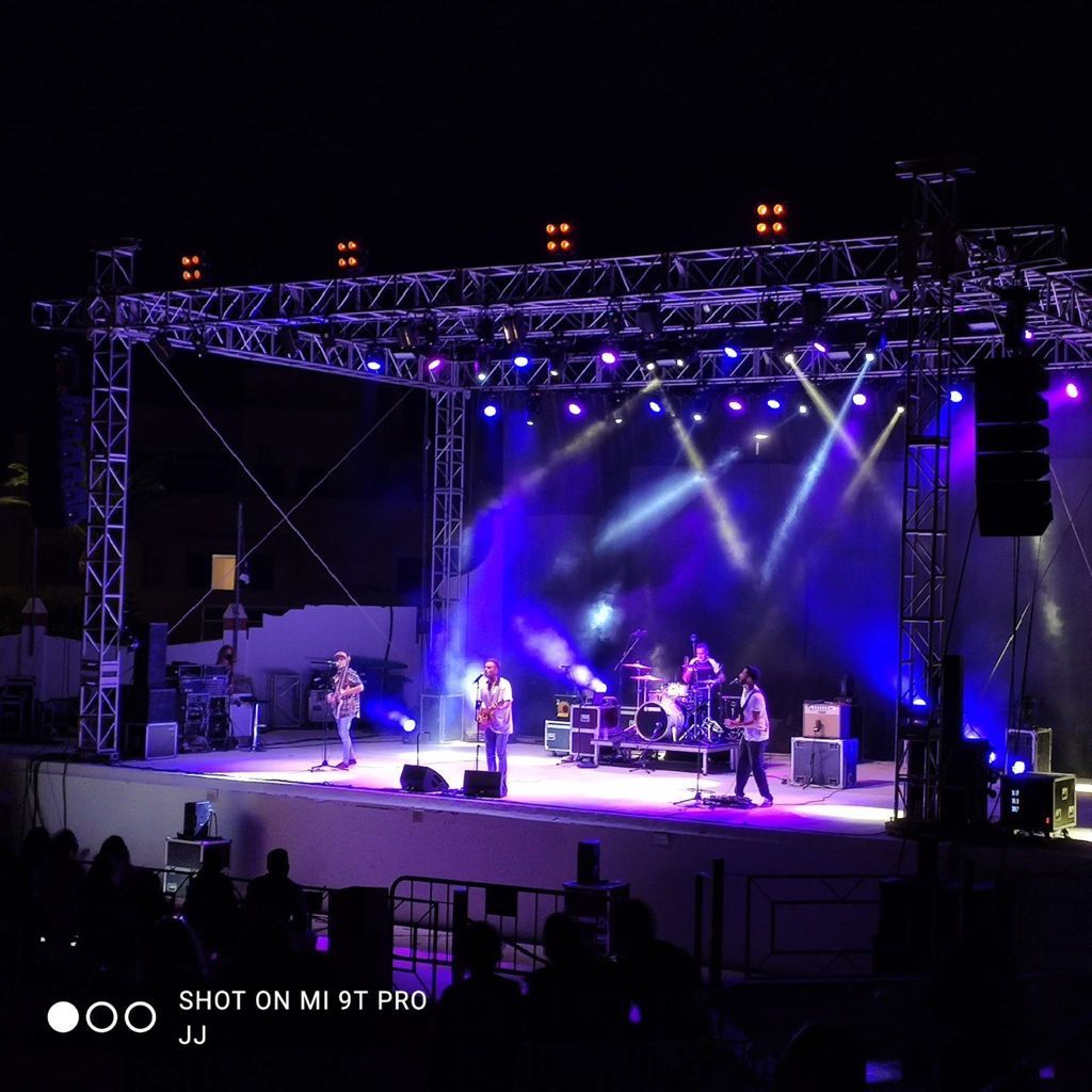 ÁLVARO DE LUNA ABRIÓ ANOCHE EL CICLO DE CONCIERTOS BAJO LA LUNA
