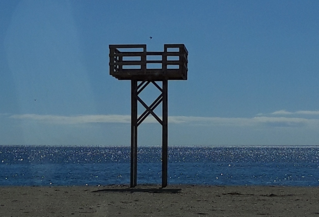 El Ayuntamiento confirma que no hay restos de combustibles ni de aguas fecales en el litoral de levante