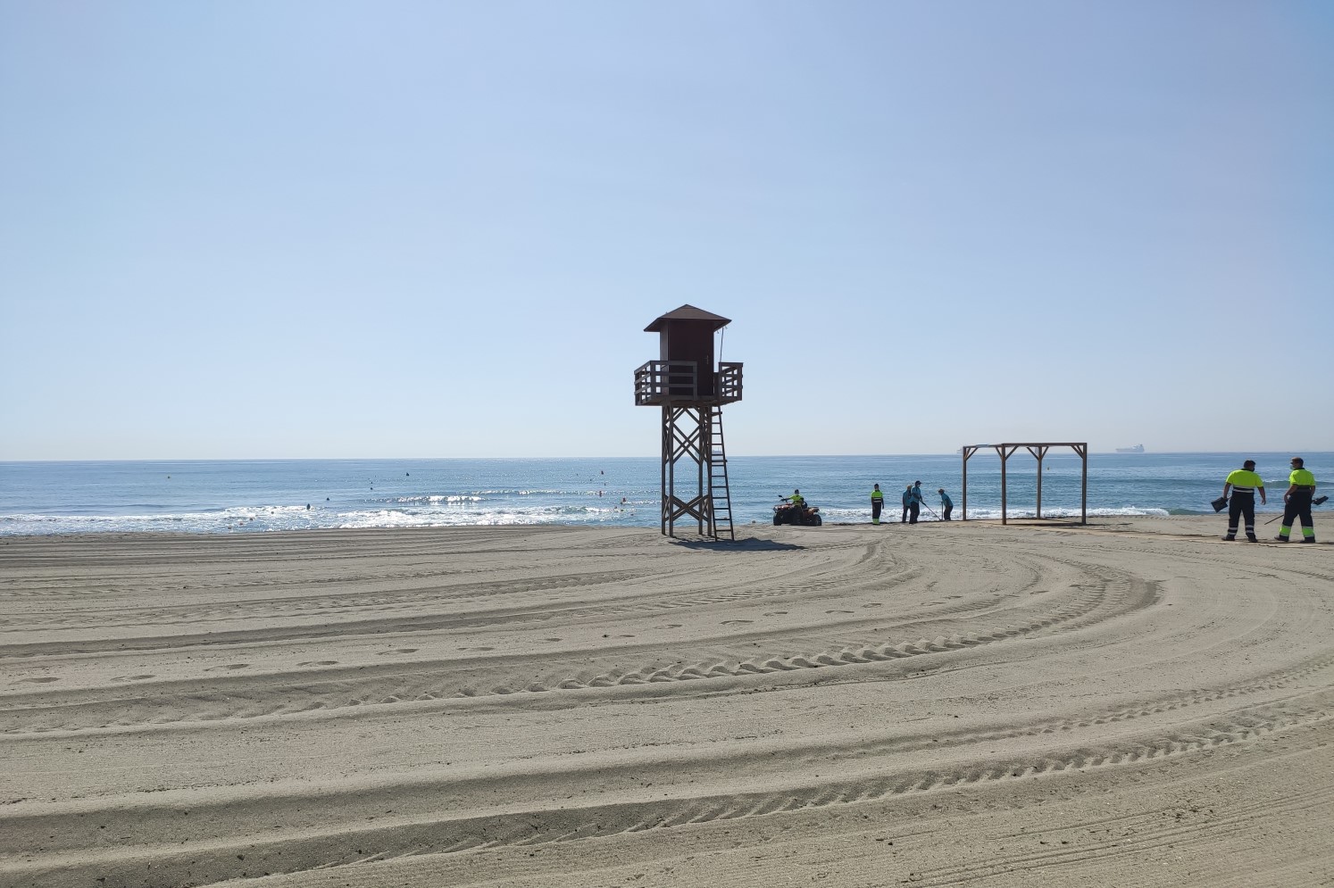 Retiradas casi 70 toneladas de residuos de las playas durante el mes de agosto