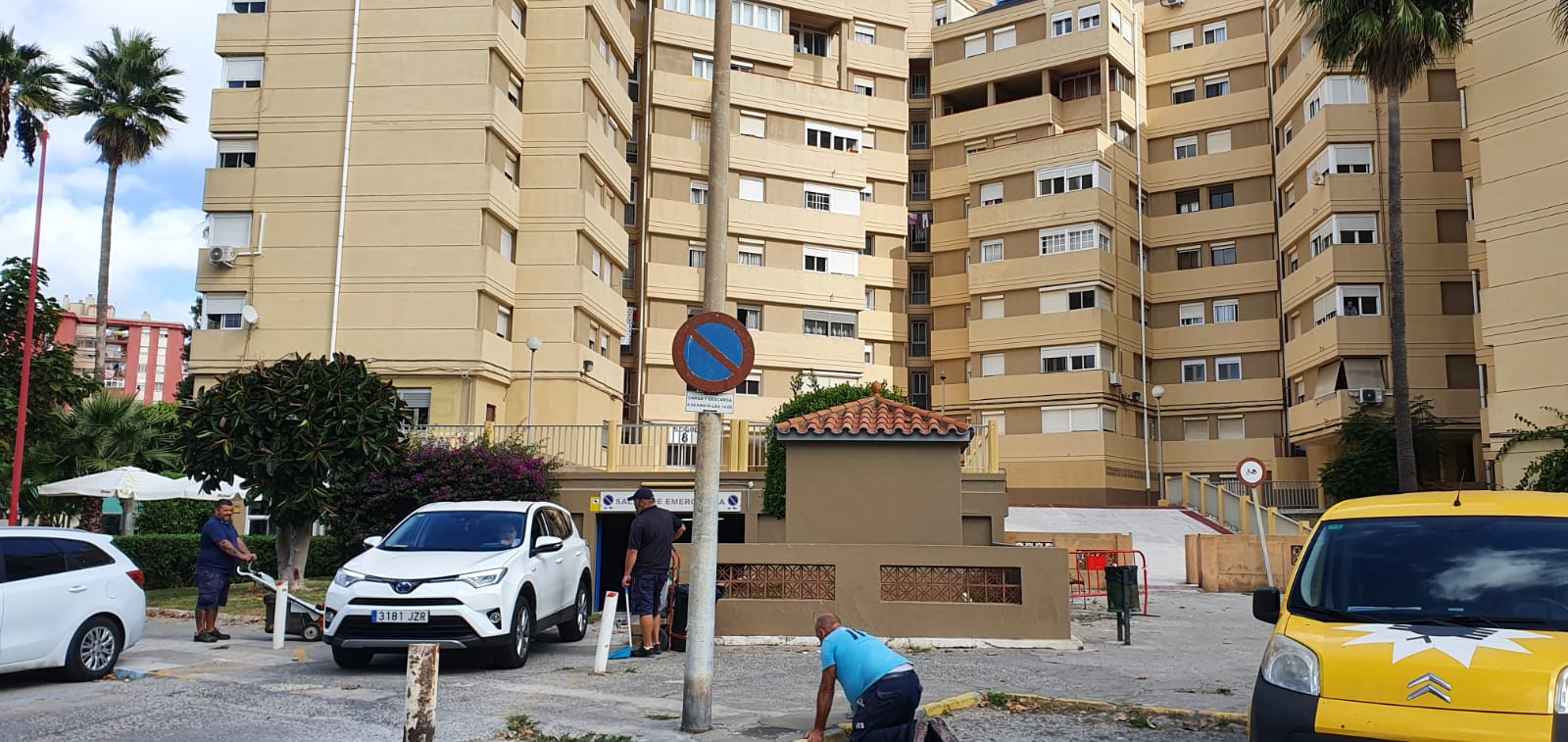 Mantenimiento Urbano acomete distintas reparaciones en barriadas y centros educativos