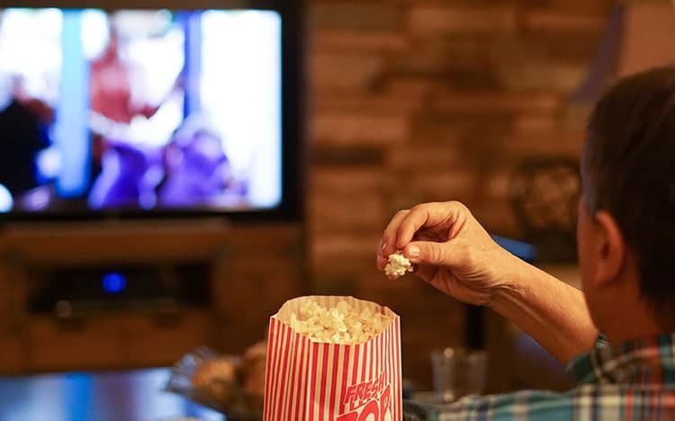 ¿Amantes al cine? El equipo perfecto para disfrutar al máximo, según cinedesalon.com