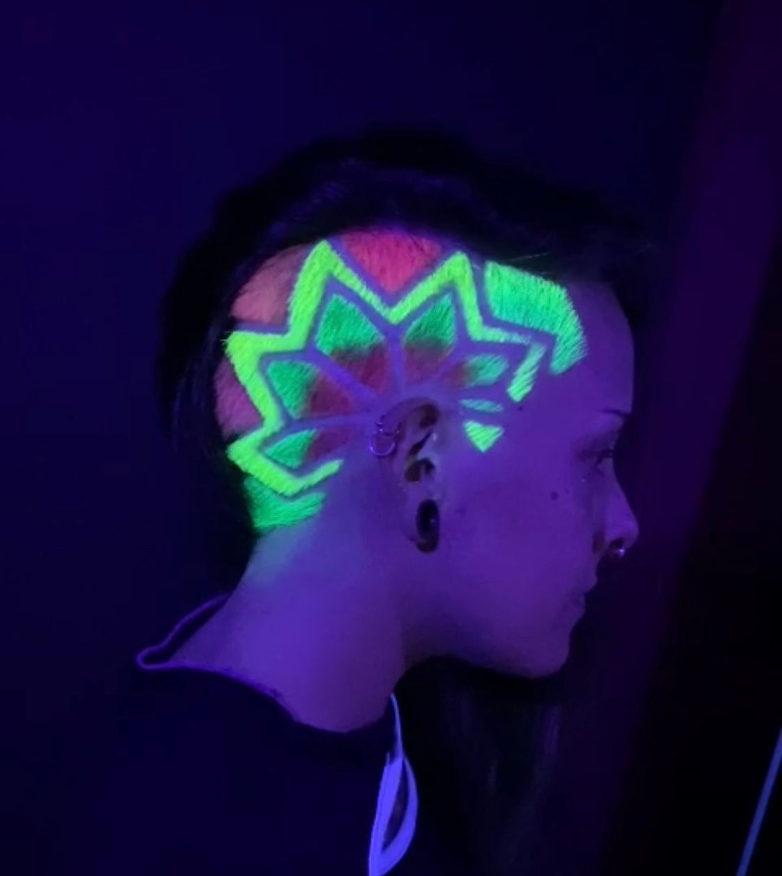 Chameleonik, la gama de Tempting Professional que ilumina la noche con sus pigmentos neón