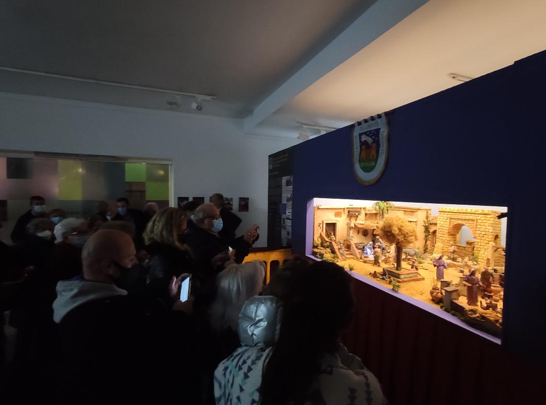 Inaugurado el belén en la Galeria Manolo Alés