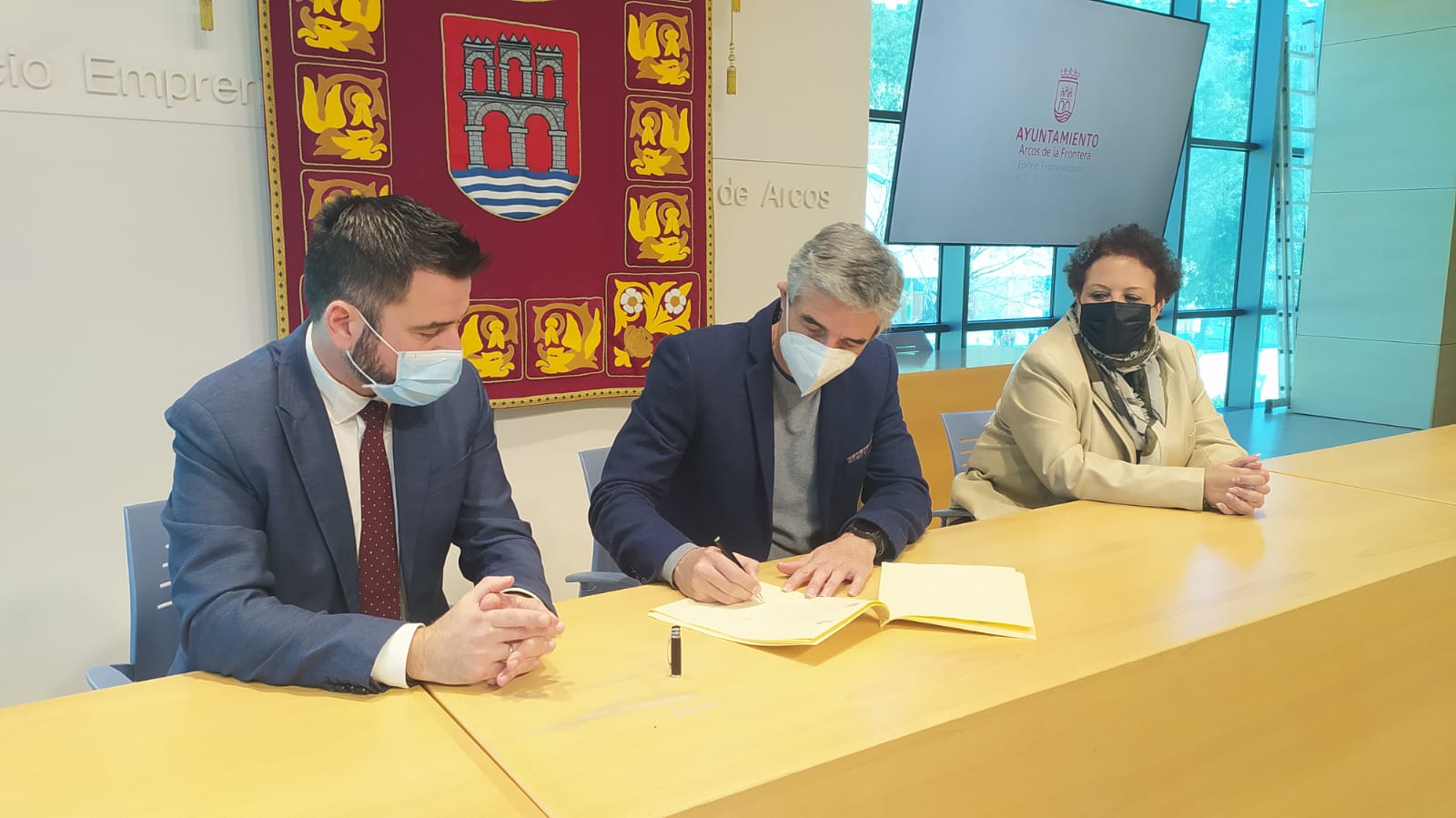 CONVENIO ENTRE AYUNTAMIENTO Y ZONA FRANCA PARA EL USO DEL EDIFICO ARCIS