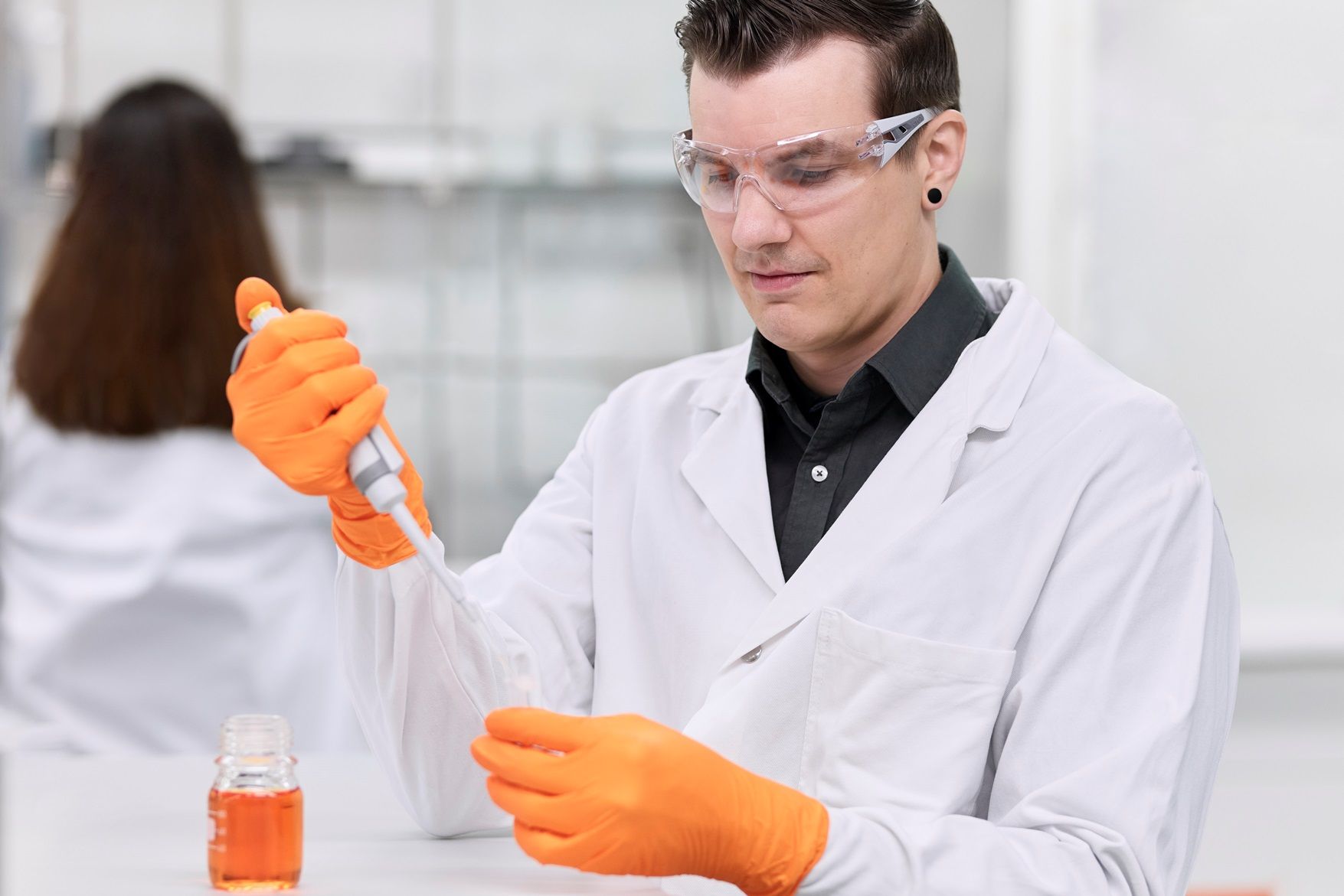 Roche y Wayra lanzan Púlsar, una nueva aceleradora de startups que impulsa la innovación en oftalmología
