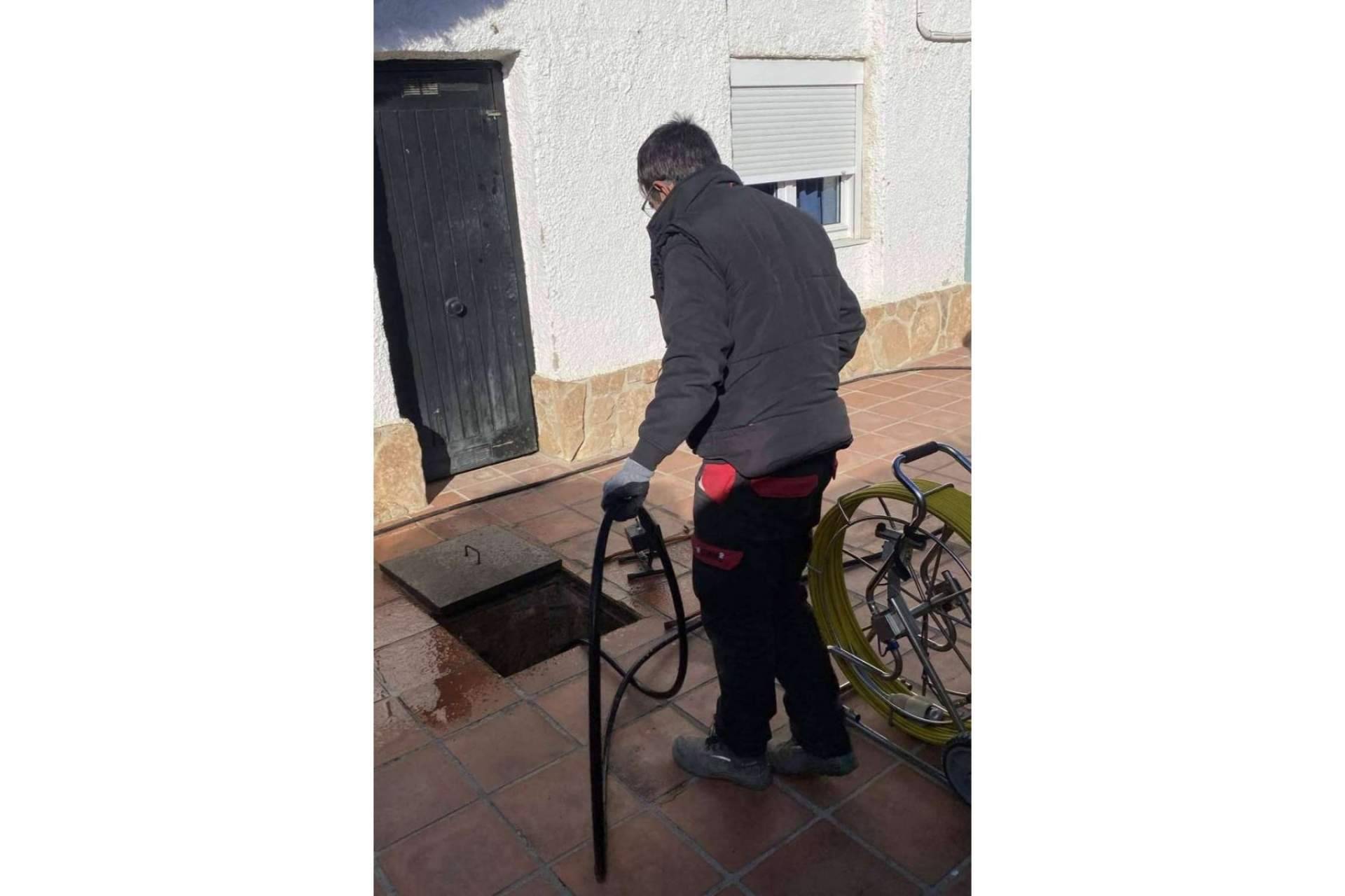 Atasca2 ofrece obras de pocería