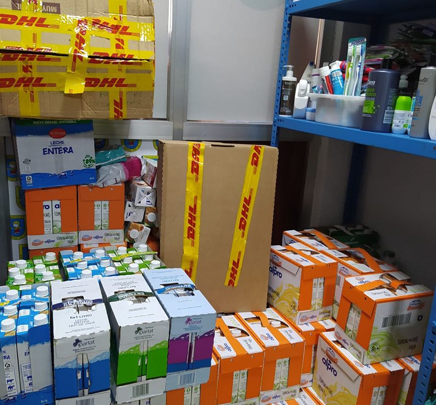 Empleados de DHL Freight colaboran en la donación de 12 toneladas de material para refugiados de Ucrania