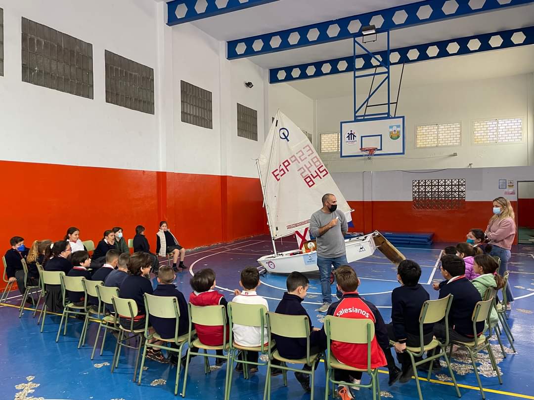 Cerca de 500 alumnos participan en el programa “A toda Vela” que se desarrolla de forma ininterrumpida desde hace 12 años