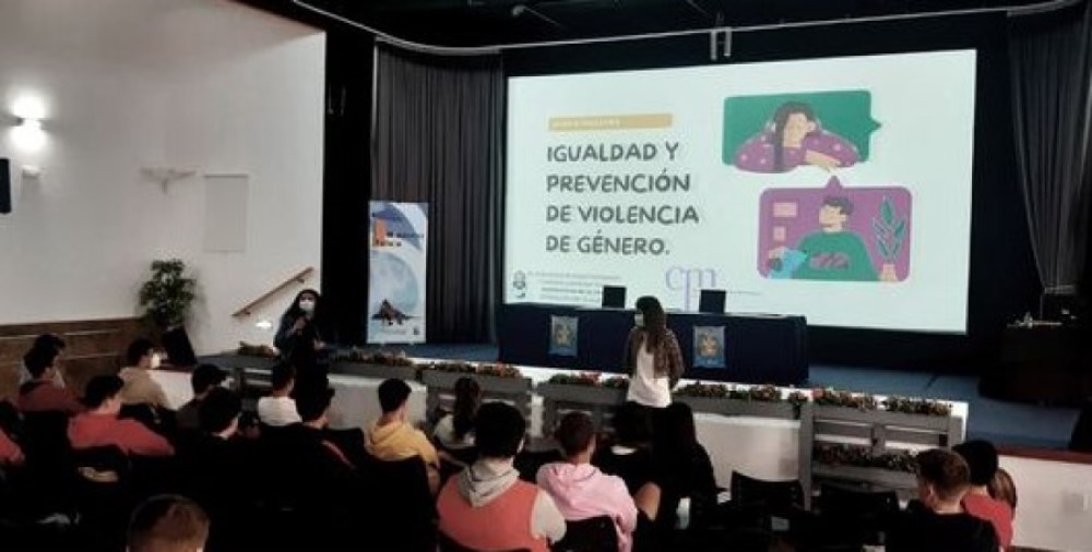 Técnicas del Centro Municipal de Información a la Mujer imparten charlas en centros educativos sobre Igualdad y Prevención de Violencia  de Género