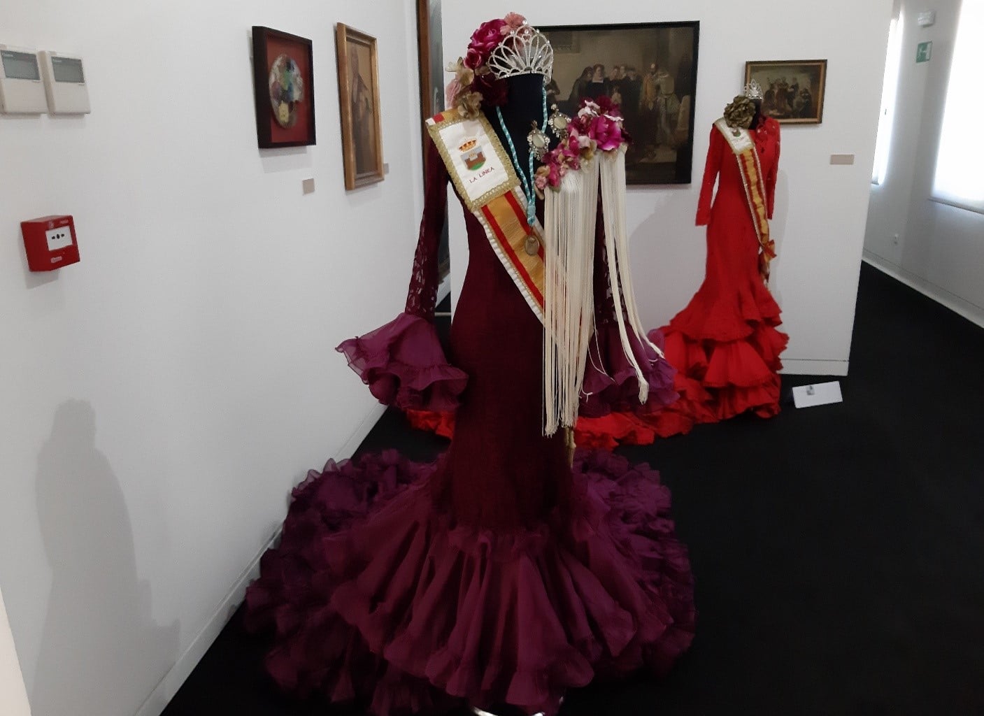 Tres firmas comerciales optan al concurso para la elección de los trajes de las damas de la Velada y Fiestas de 2022
