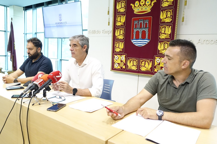 El Alcalde explica la auditoría del estado del agua
