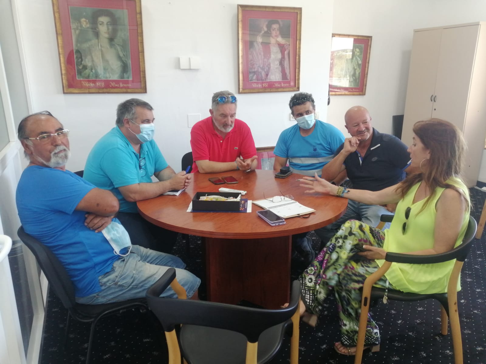 Fiestas y Playas abordan con colectivos vecinales la celebración de la Noche de San Juan