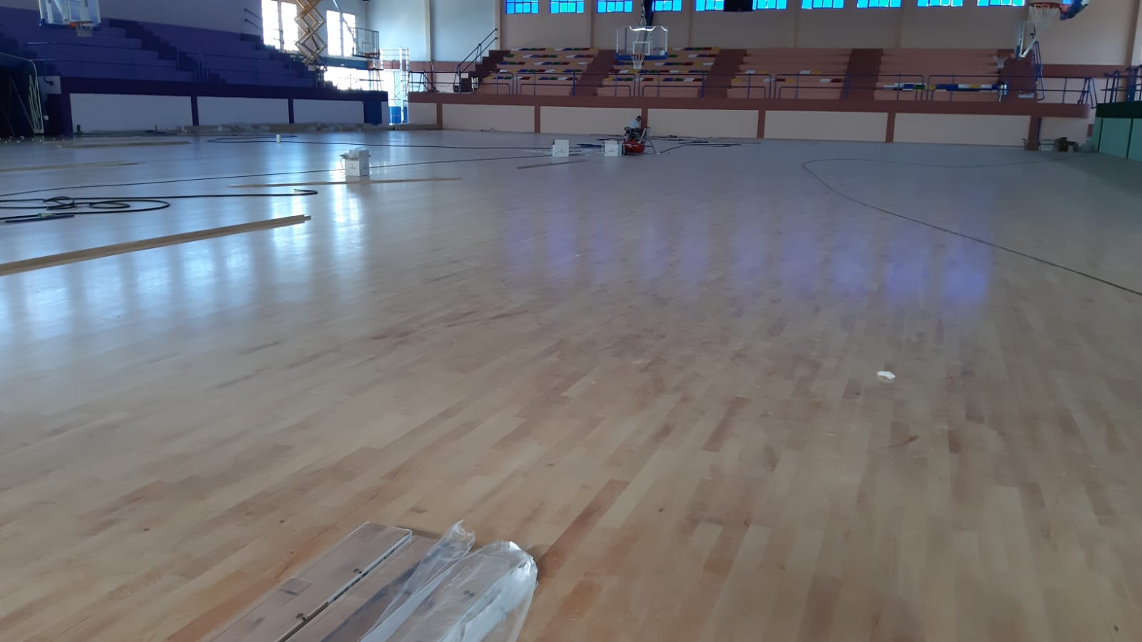 Ultimados los trabajos de instalación del nuevo suelo del Pabellón Polideportivo Municipal