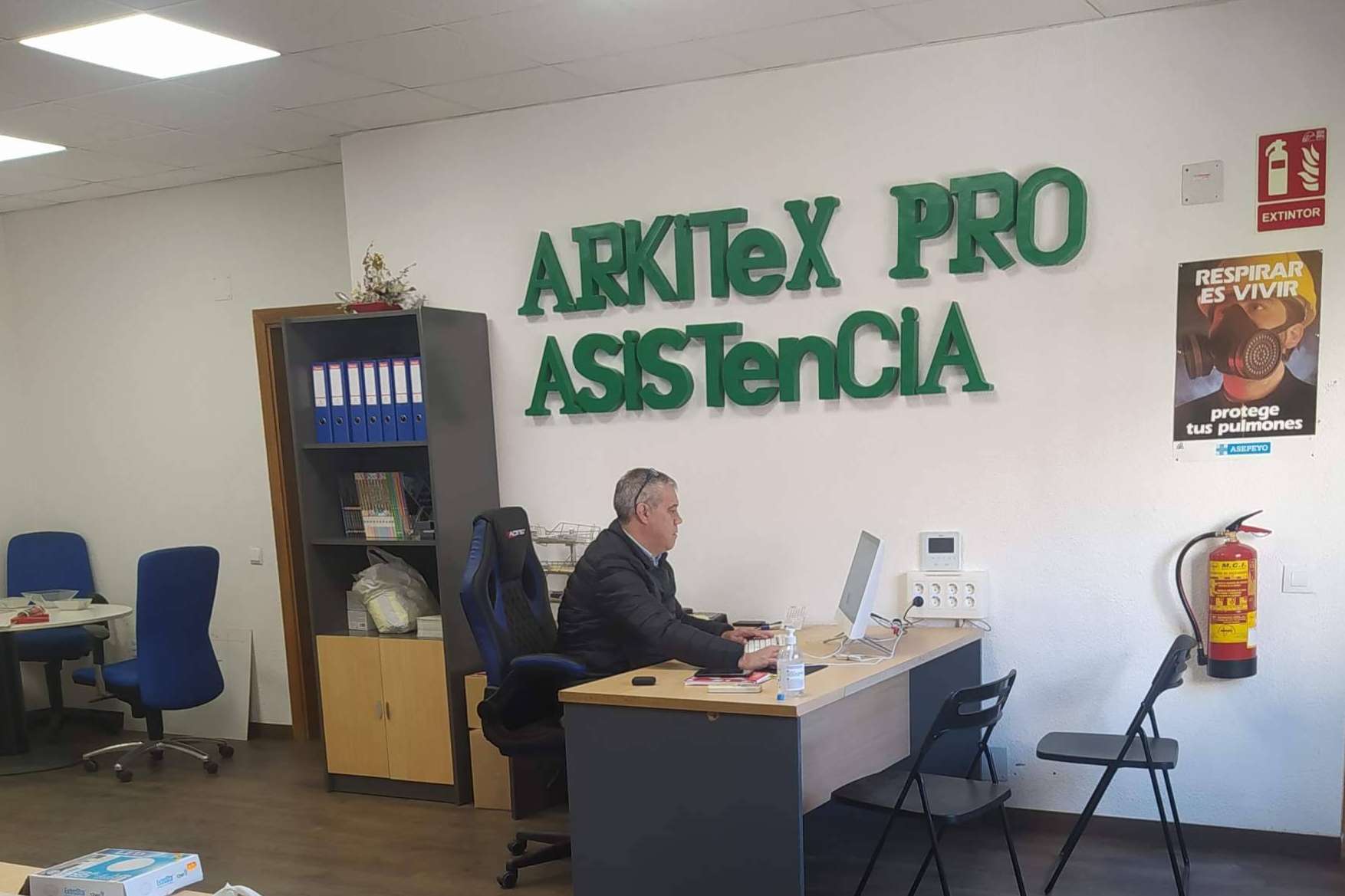 Arkitex Pro Asistencia rehabilita fachadas con su Sistema de Aislamiento Térmico Acústico