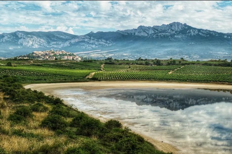 @fernandozo1, con un bellísimo paisaje de Laguardia, gana el II #ConcursoFotoRed