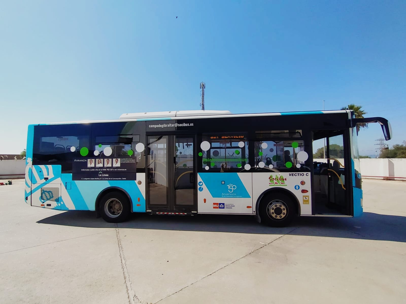 Socibus en colaboración con Movilidad Urbana decora los autobuses con motivo de la feria