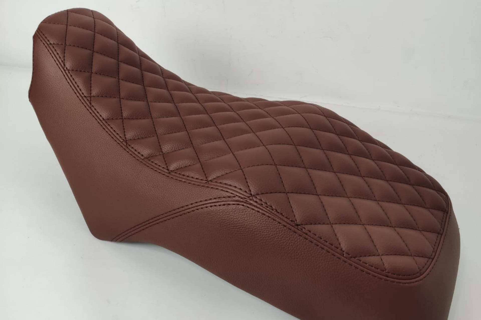 JM-FUNDAS ofrece tapizar asiento de moto