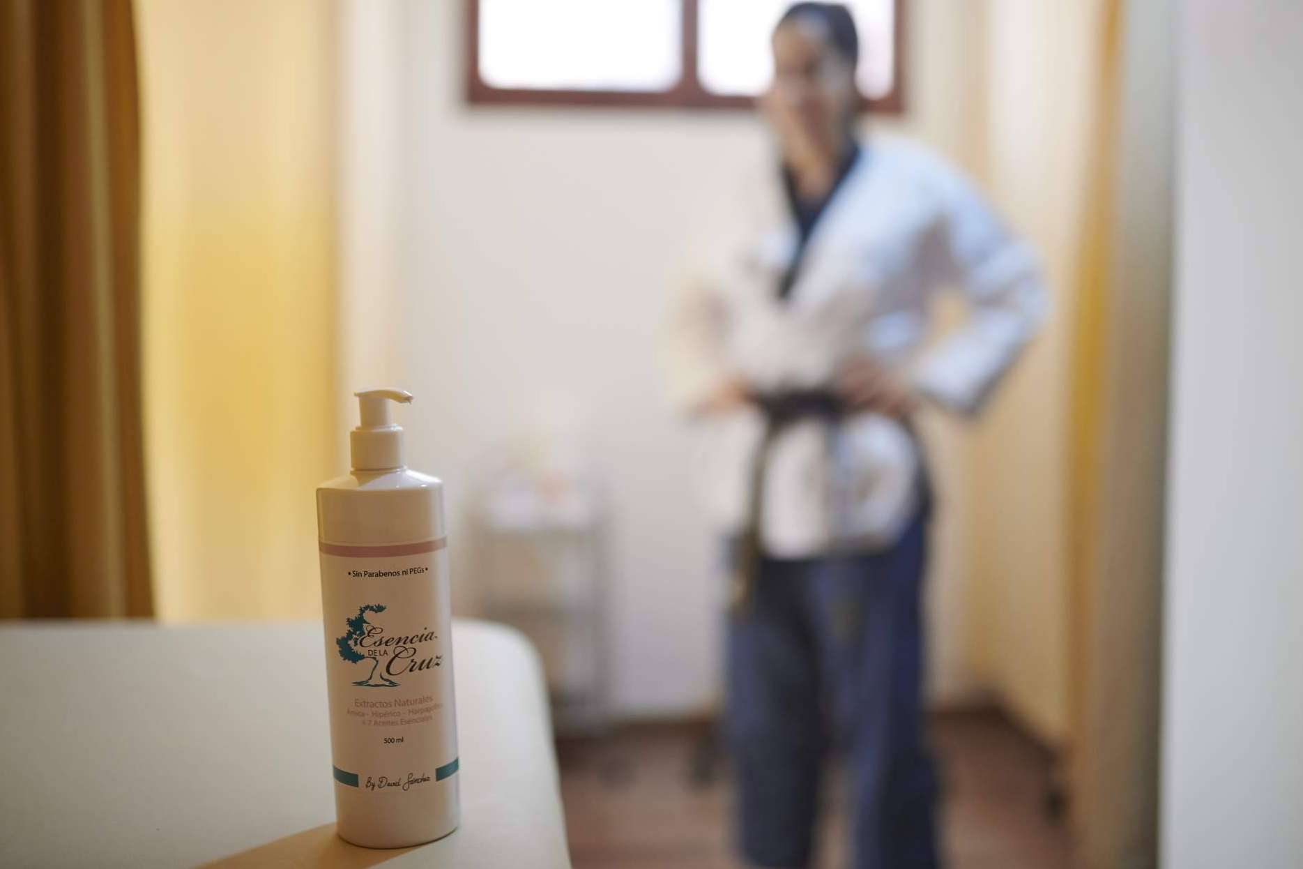 La crema natural de Esencia de la Cruz y sus diferentes usos