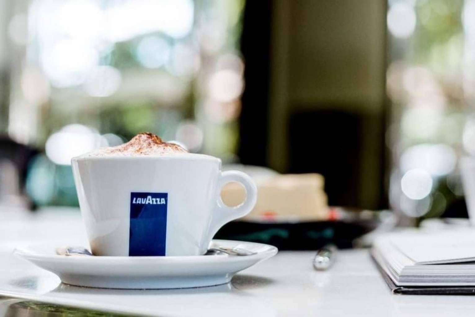 Las empresas hosteleras encuentran en Espressa Coffee & Water diferentes soluciones de café de calidad