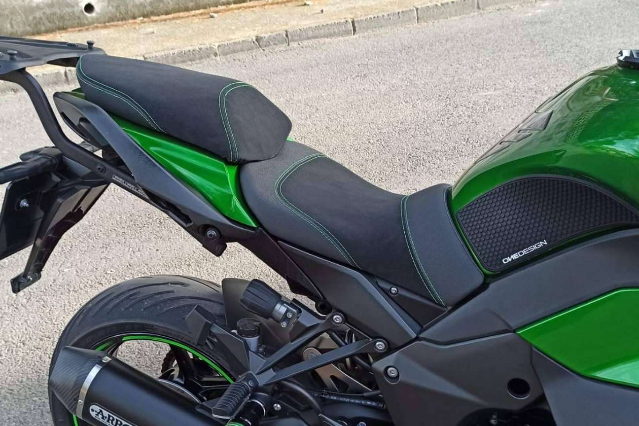 Tapizado asiento de moto online, por JM-FUNDAS