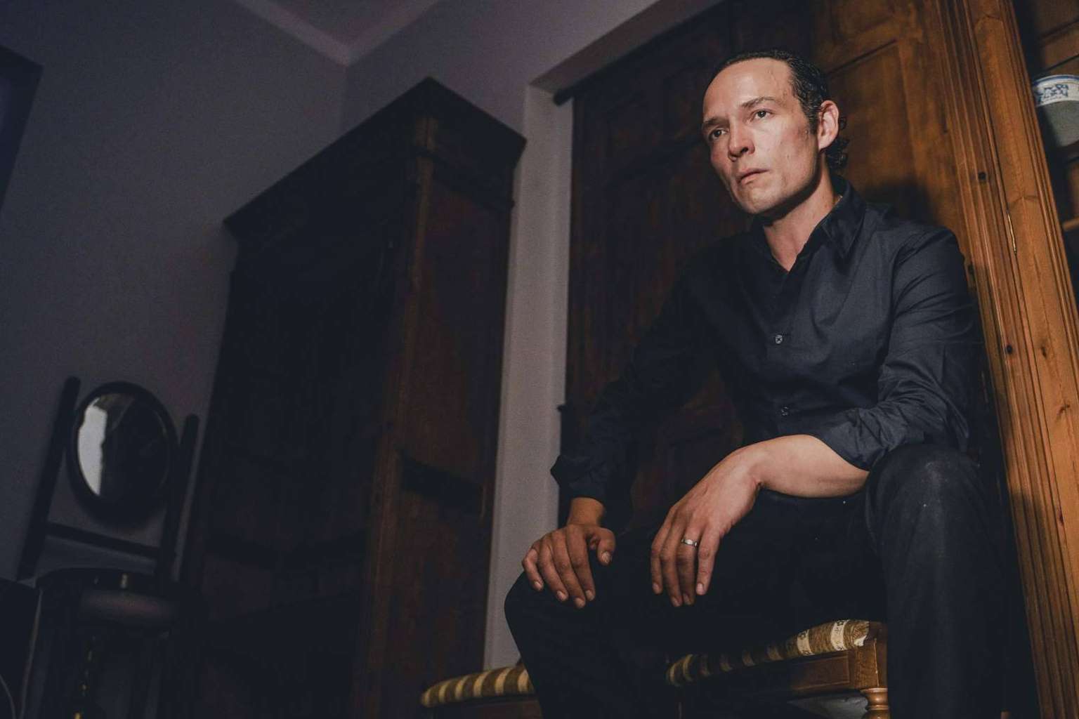 'No os podéis perder el libro', las declaraciones del actor Bernardo Acuyo acerca de la obra 'Padre del seminario al narcotráfico' de José Antonio Kapelo