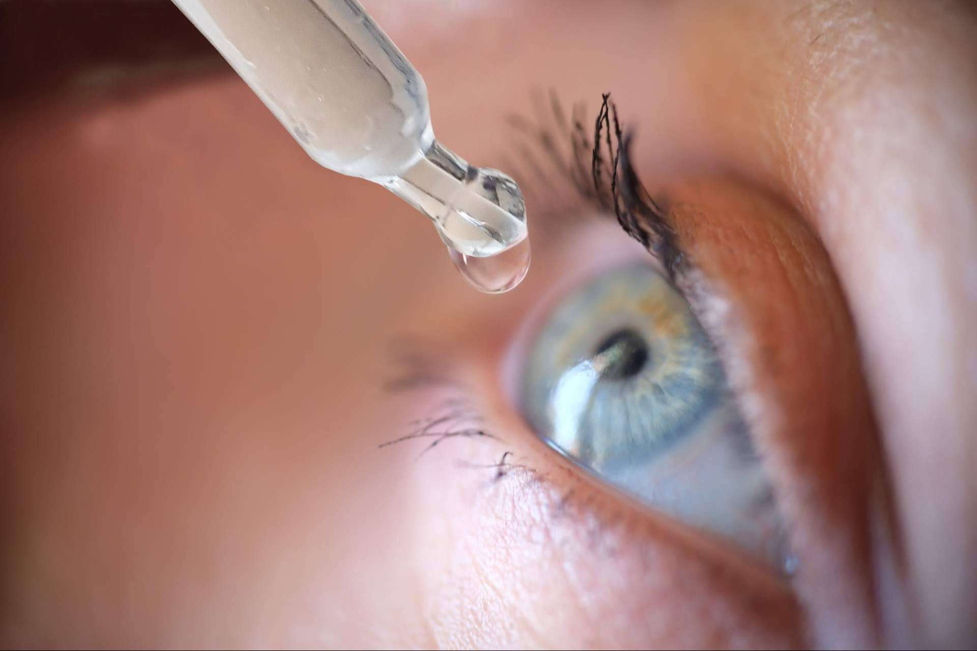 Gotas de ojos de eufrasia de AYDOAGUA. Qué son o cómo escogerlas y para qué sirven