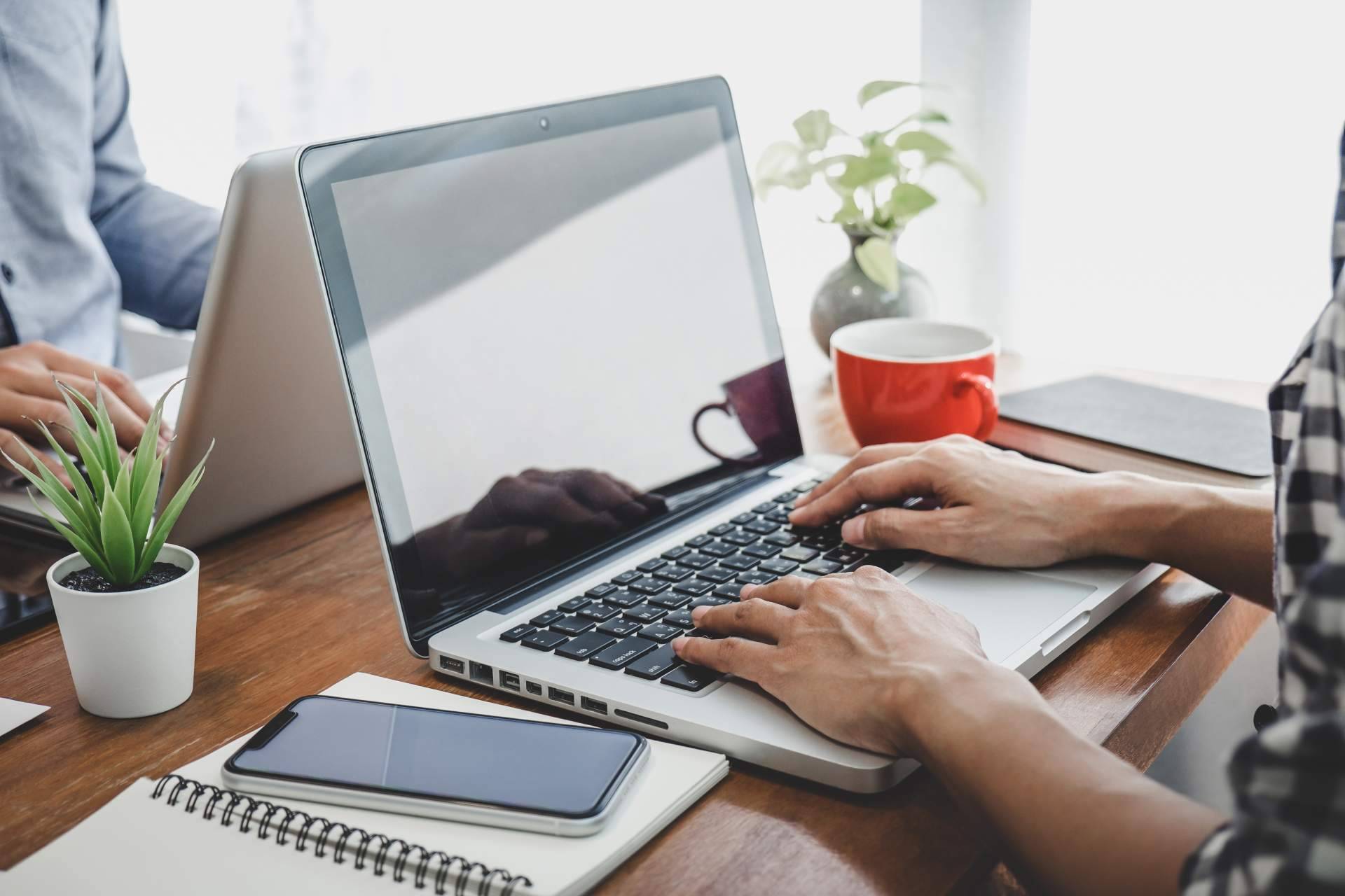 ¿Cómo crear una newsletter que funcione?, de la mano de Israel Huerta
