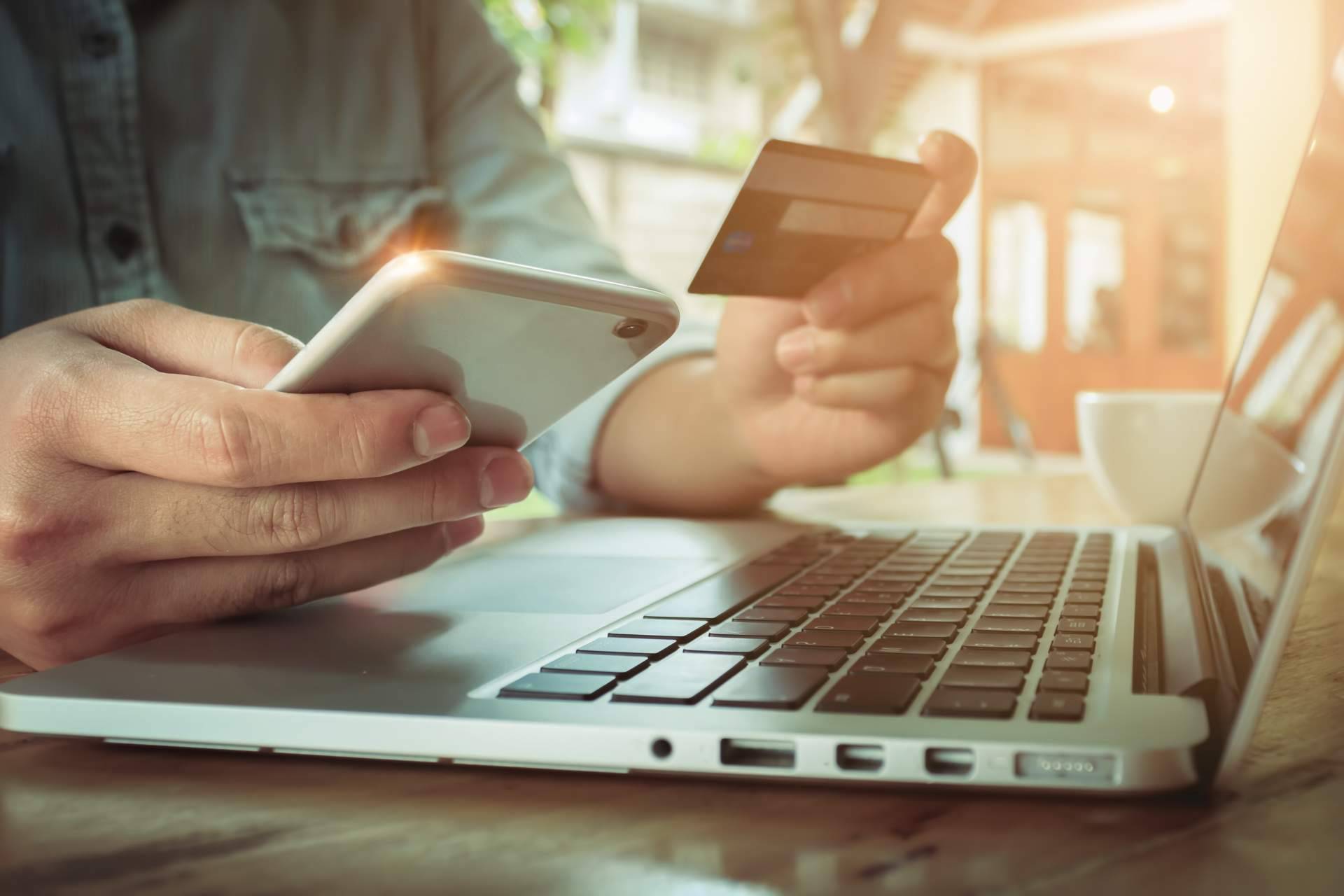 Loginser, expertos en soluciones de logística integral, e-commerce y marketing digital