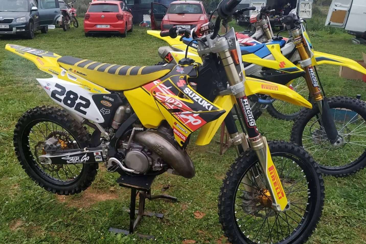 Pegatinas para moto personalizadas, de la mano de ADHESIVOSEMBARRADOS