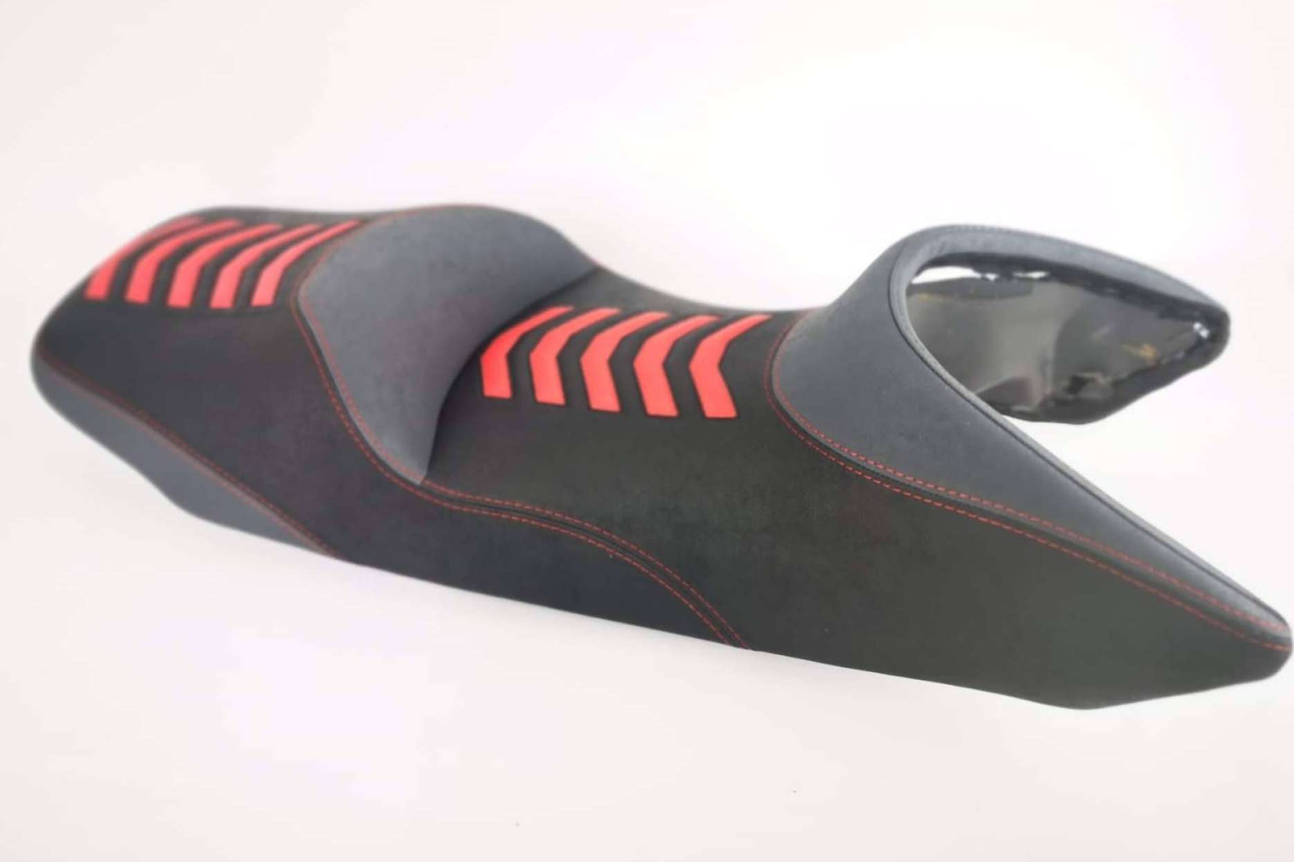 Tapizar asiento de la moto con estilo personalizado, con JM Fundas