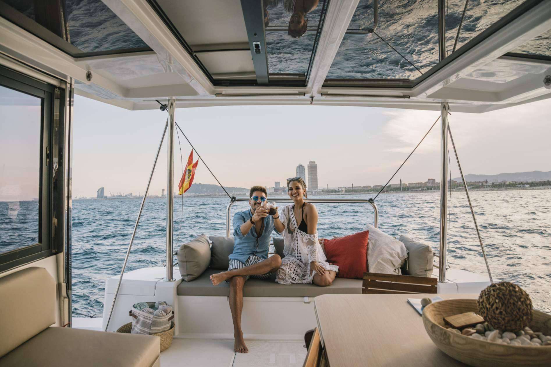 Experiencias exclusivas en catamaranes en Barcelona, de la mano de Sondevela