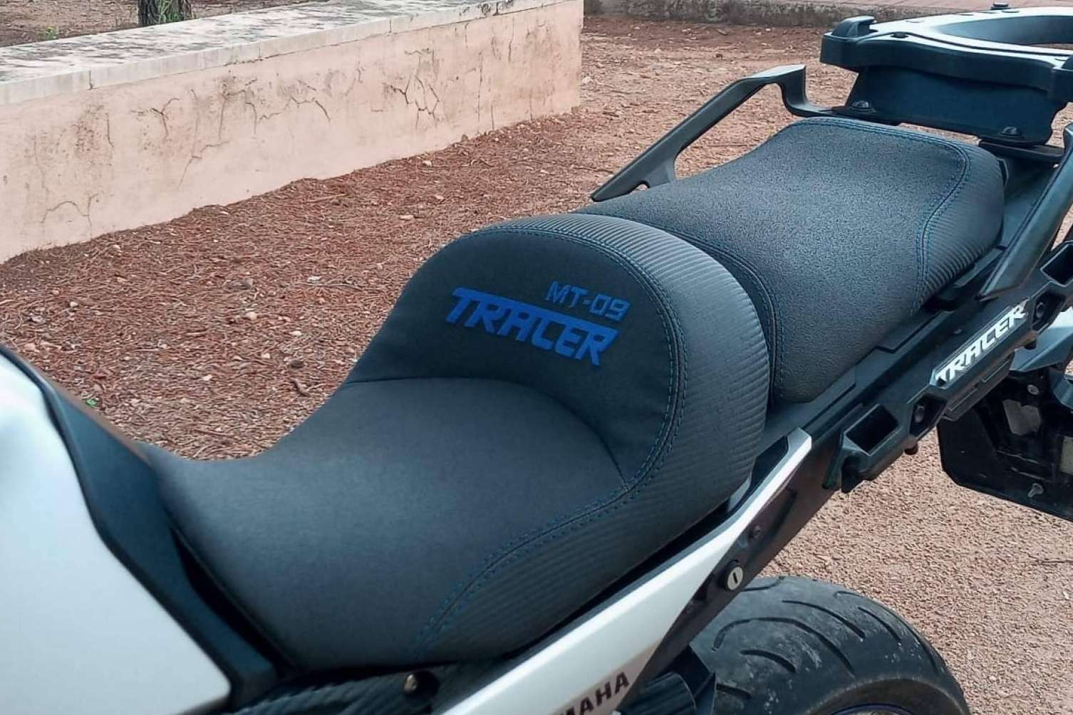 ¿Dónde cambiar el asiento de moto de carretera y hacerlo más cómodo? JM-Fundas