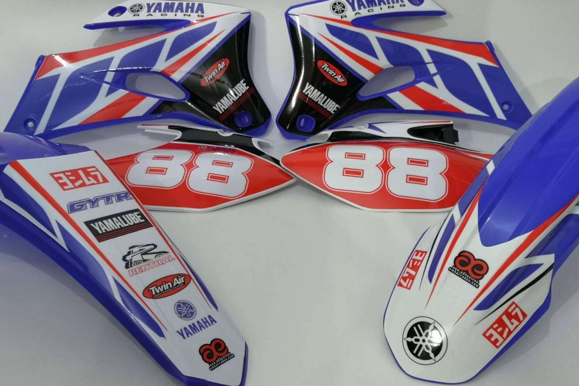 ADHESIVOSEMBARRADOS tiene disponible pegatinas Yamaha