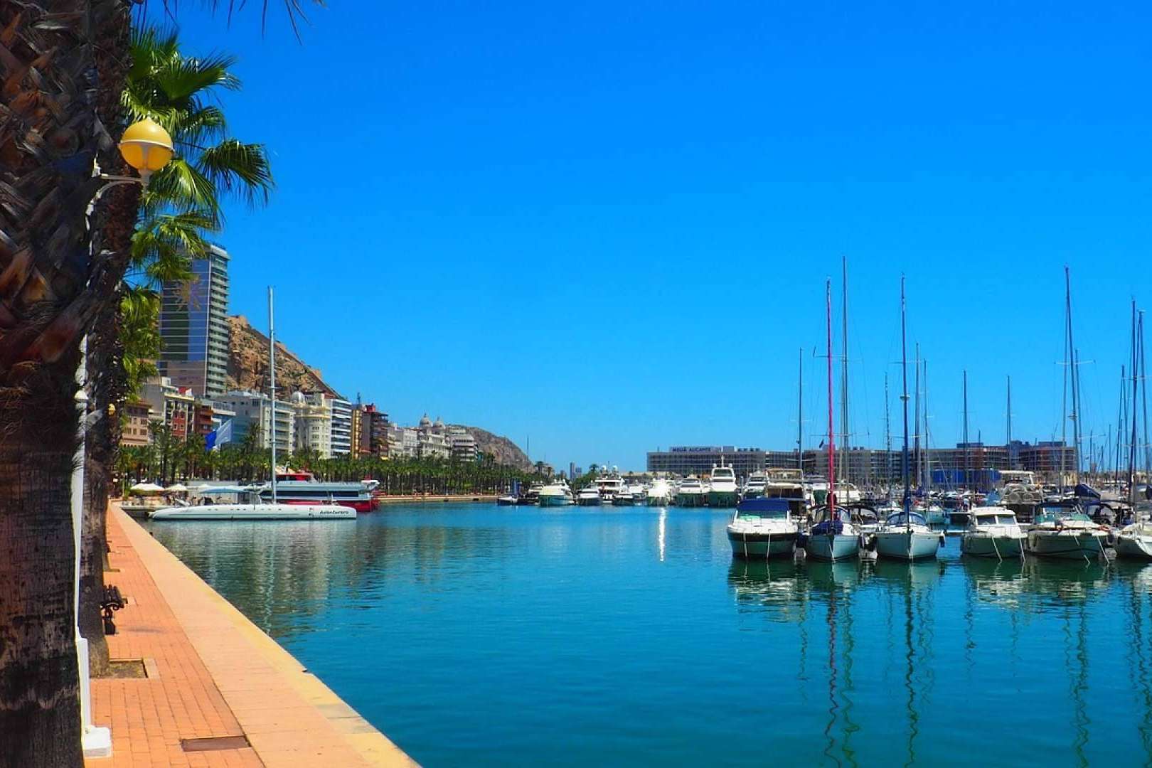 ¿Cuáles son los 10 destinos arquitectónicos para visitar en el sur de España?