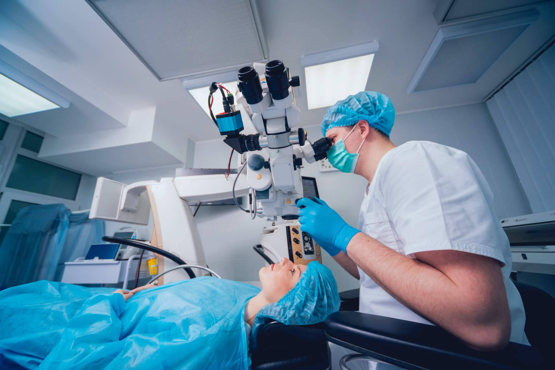 ¿En qué consiste la cirugía refractiva?