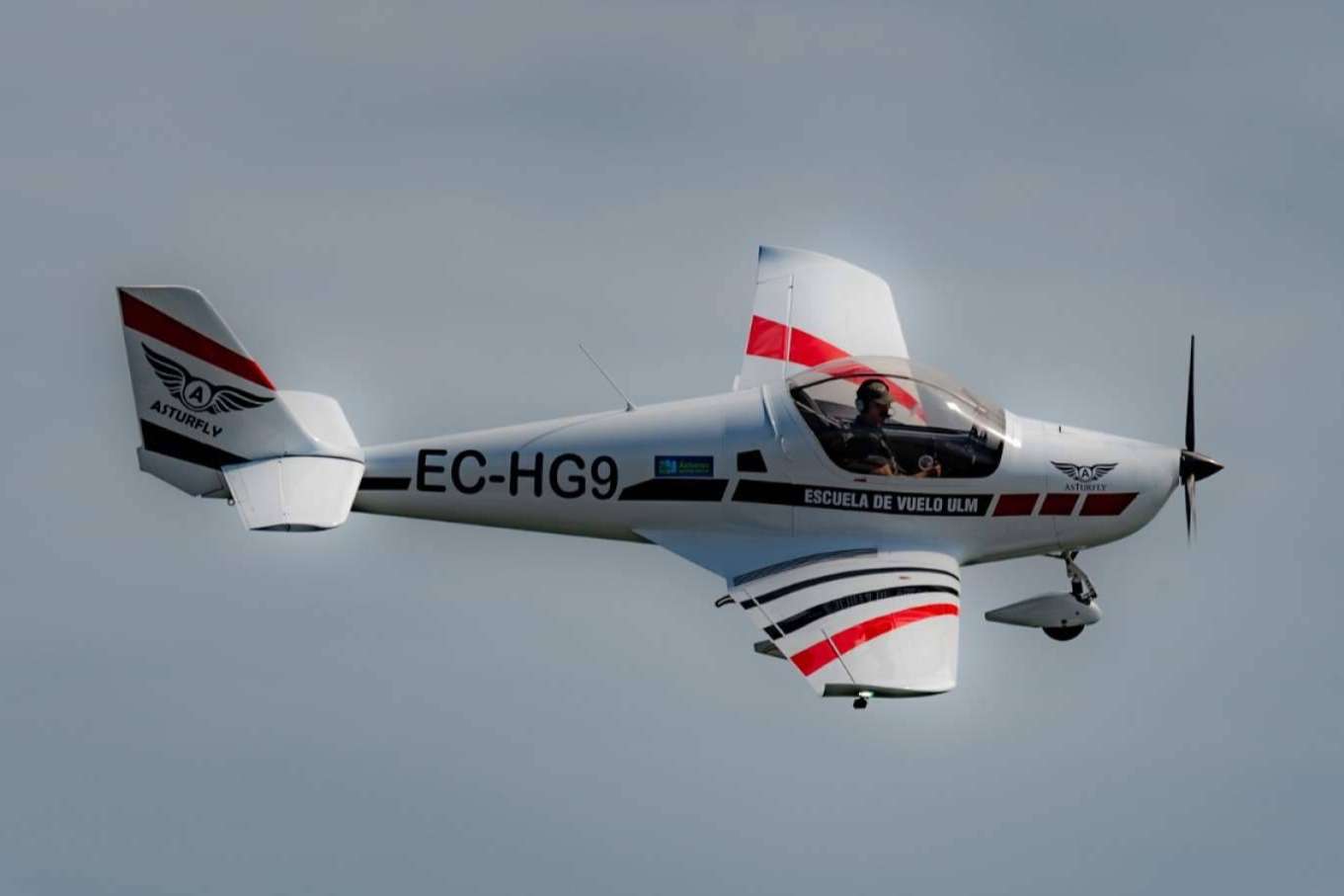 La escuela de vuelo Asturfly y sus cursos de vuelo en avioneta