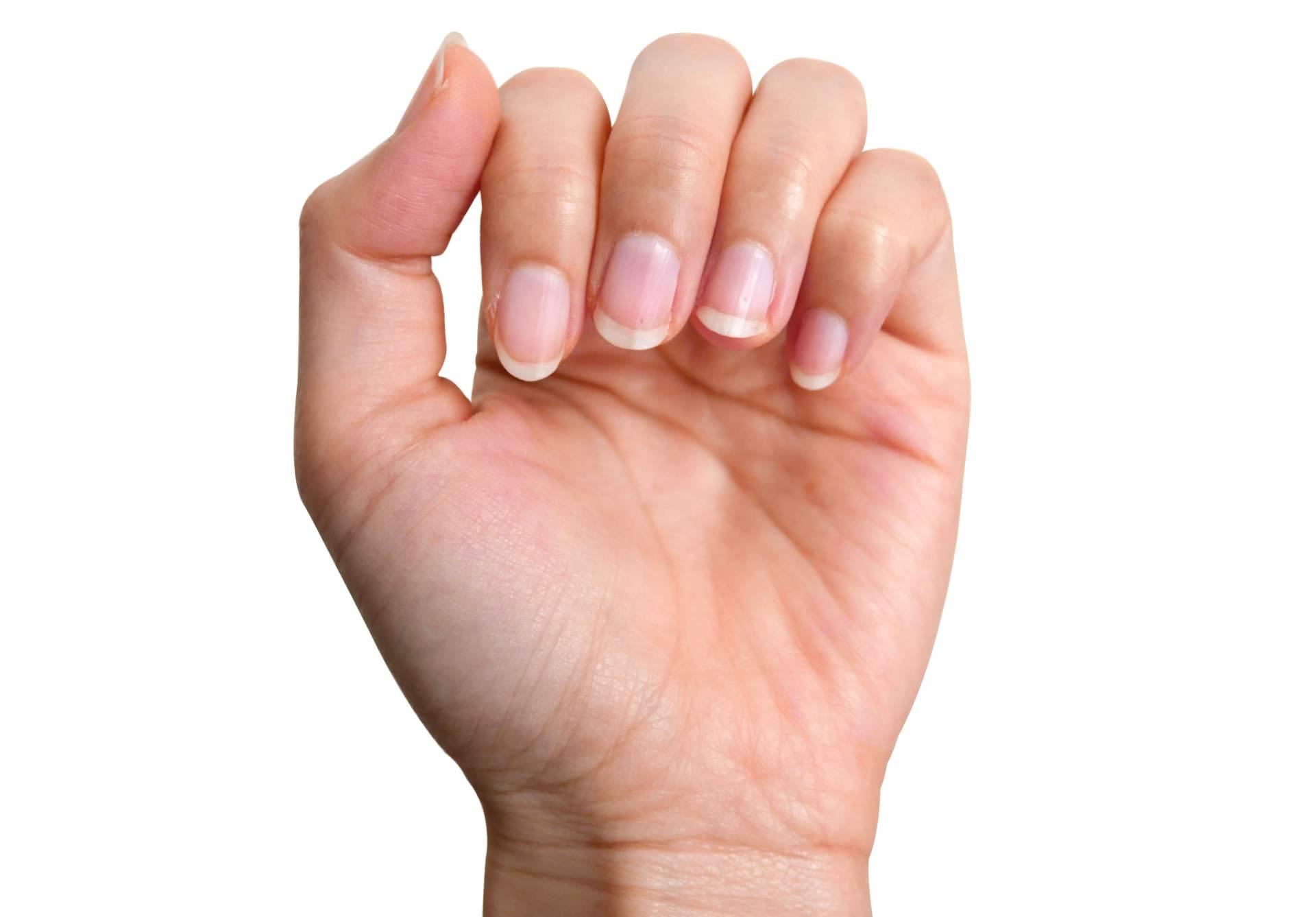 Lazonail® es un tratamiento holístico para uñas y cutículas