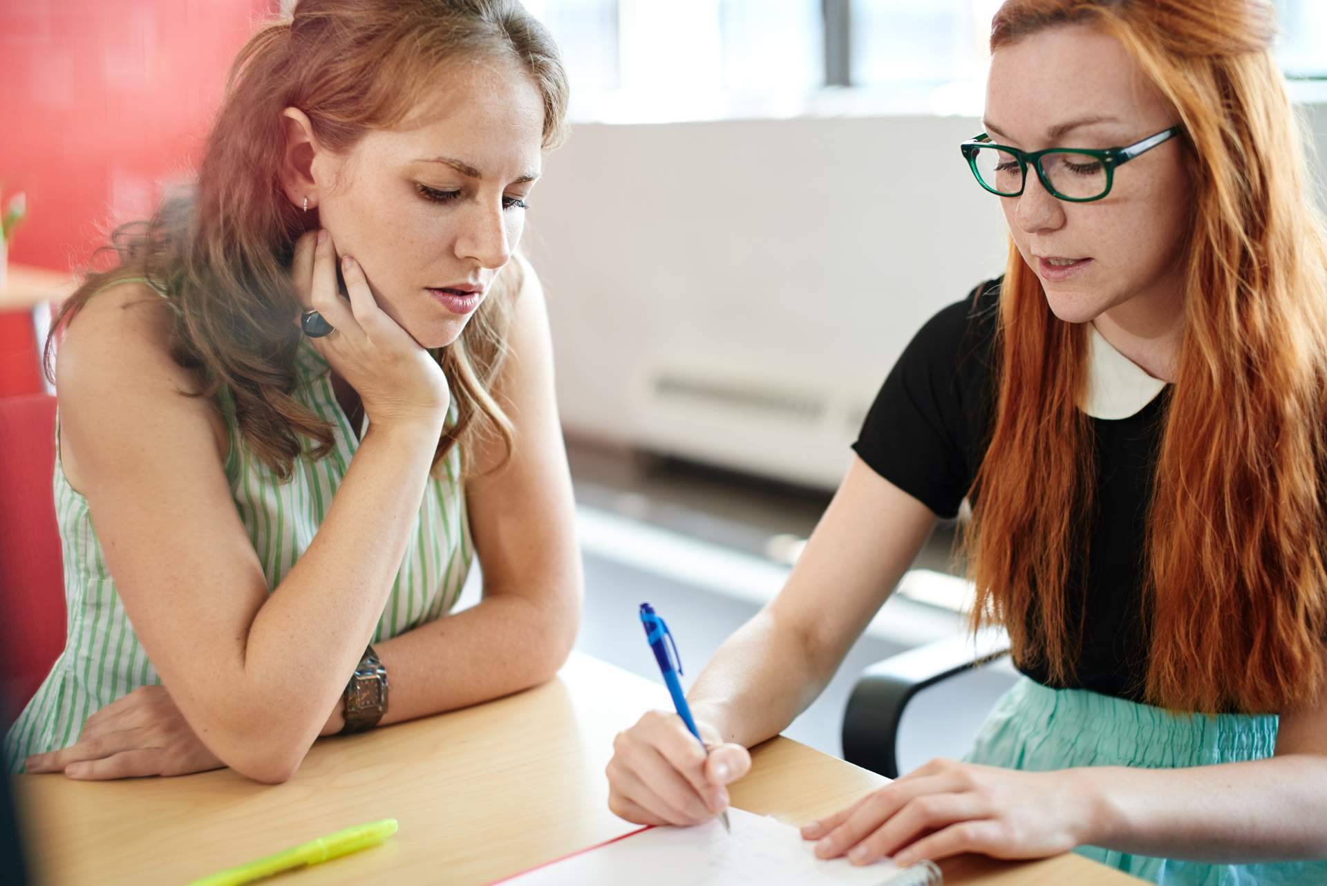 ¿Qué es el mentoring y cuáles son sus beneficios e impacto en una organización?