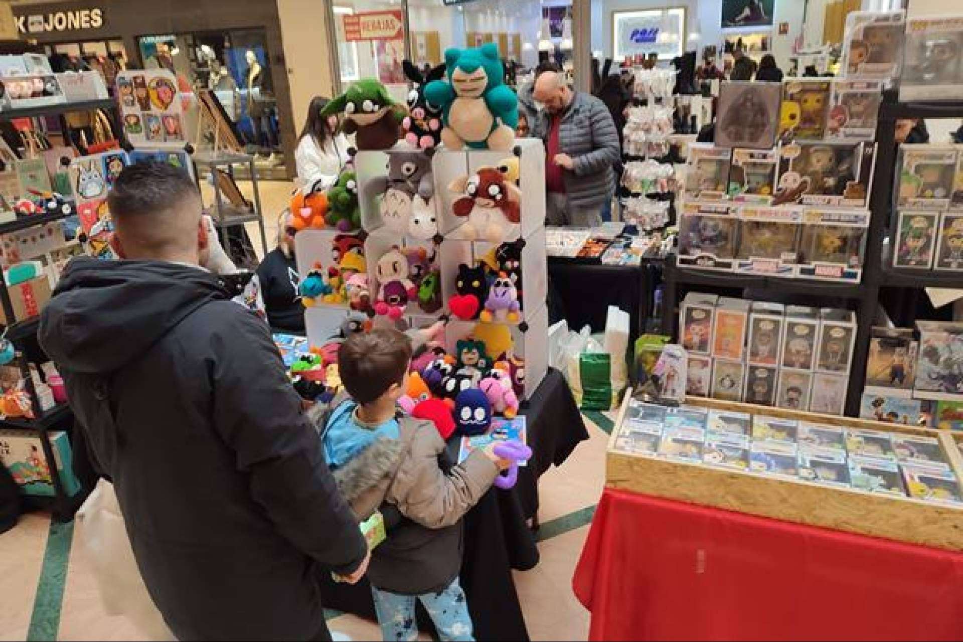 El Mercado del juguete de Madrid desembarca en Fuenlabrada; juguetes, coleccionismo y diversión para toda la familia