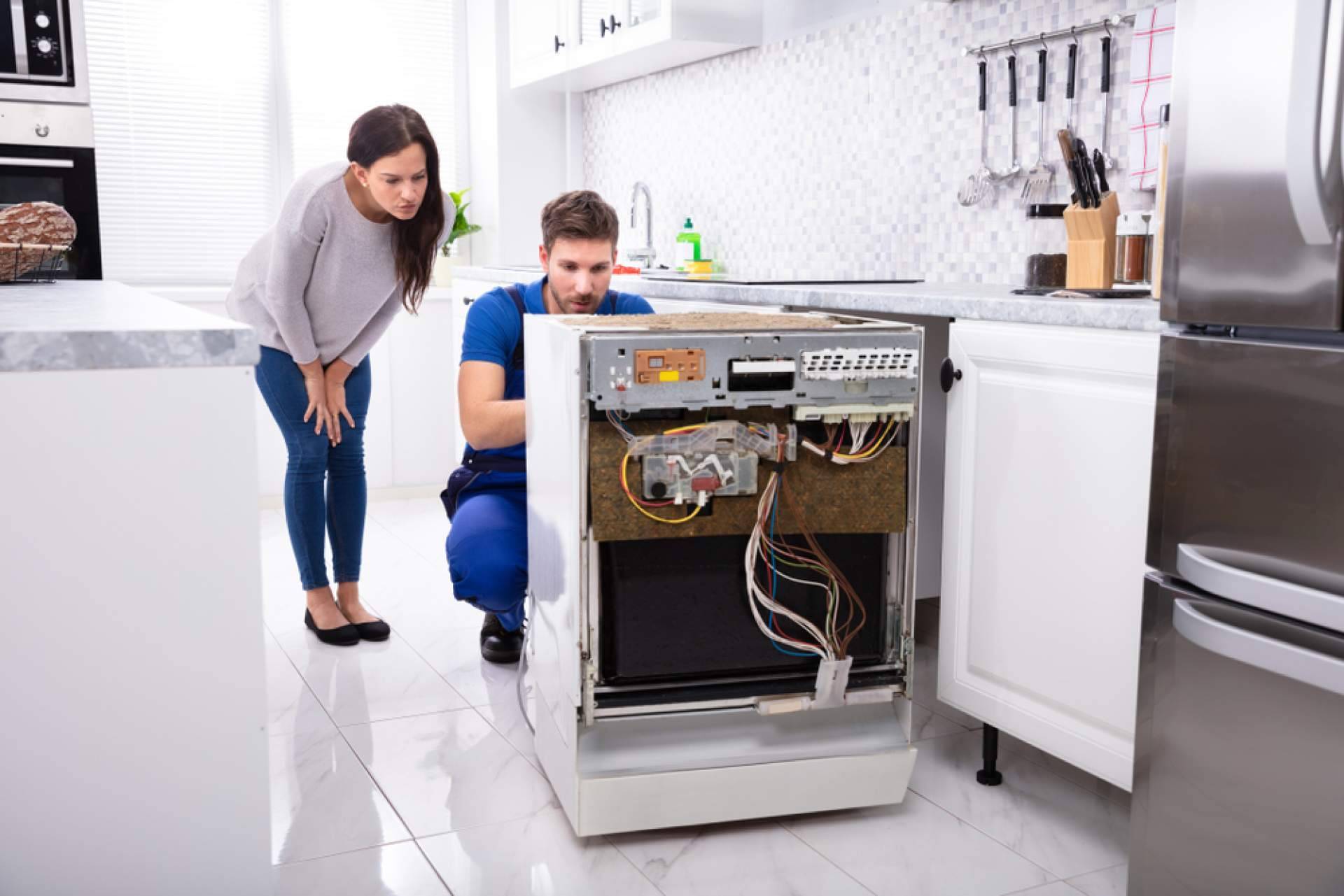 Reparar el lavavajillas con el Servicio Técnico Balay Cádiz