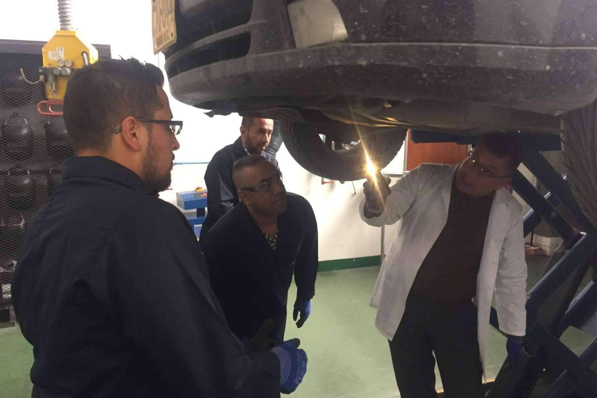 Una guía para entender el proceso de los peritajes vehiculares, de la mano de Elperito.com