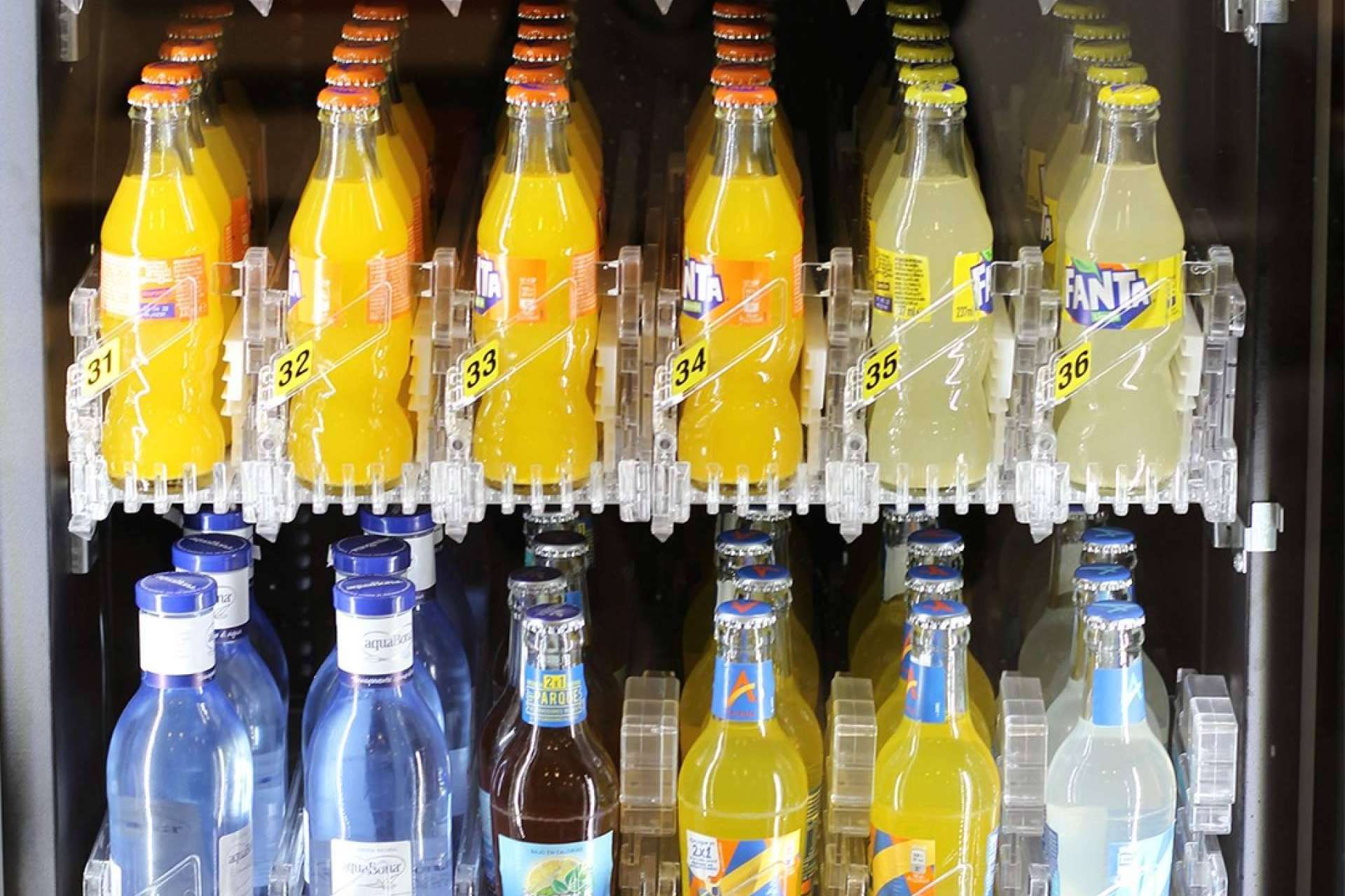 Nuevas máquinas expendedoras sostenibles de C&B Señor