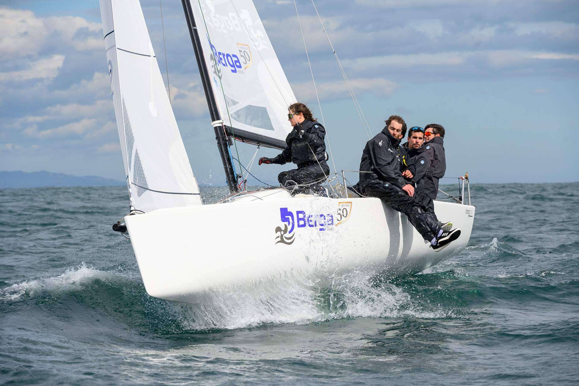 HangTen-Hnos. Berga, mejor barco del día en las Spring Series de J70