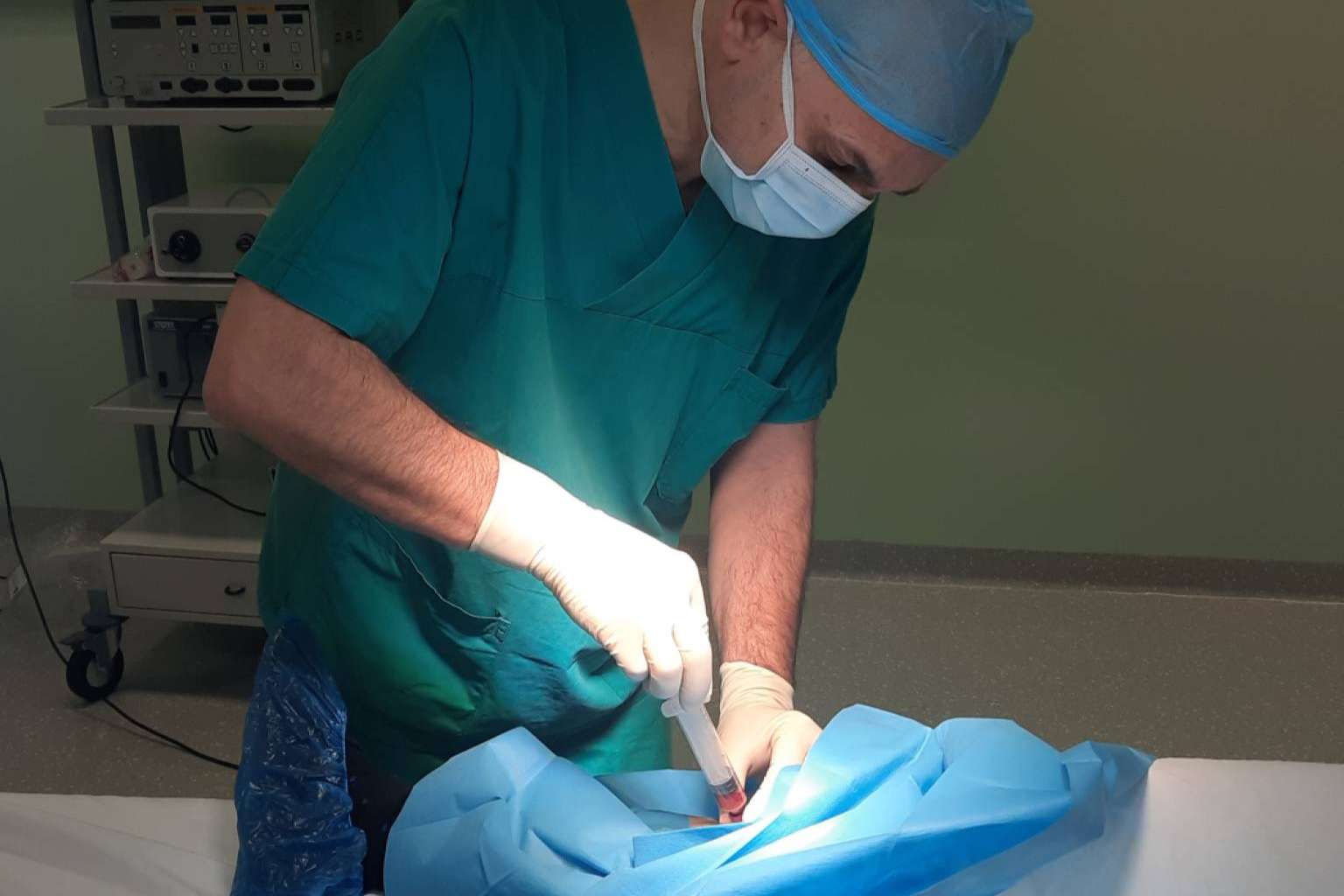 Dolor de hombro; tratamiento eficaz con plasma rico en plaquetas y células madre, en Biorigenera