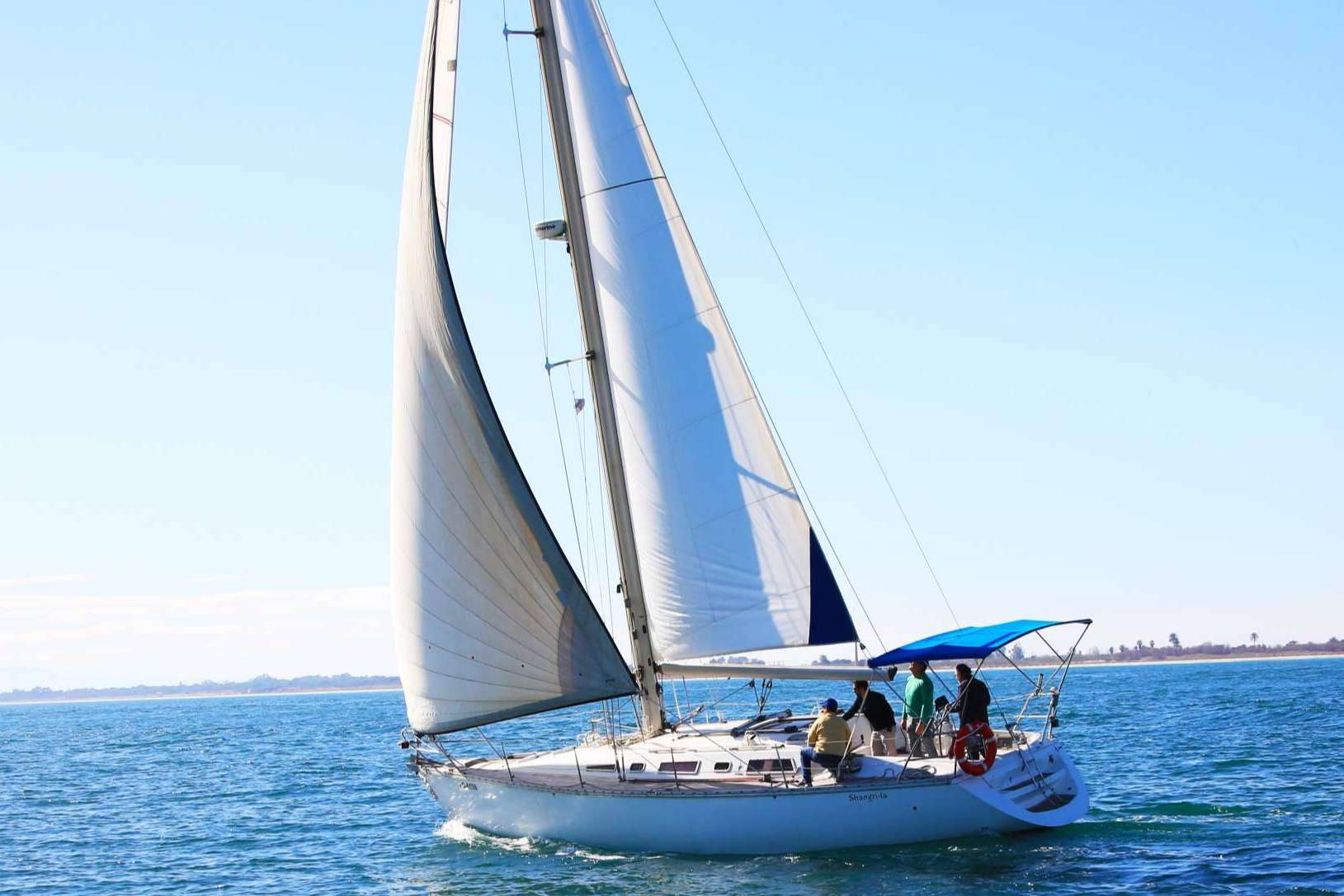 Paseos en Velero, una opción ideal para recorrer la costa valenciana